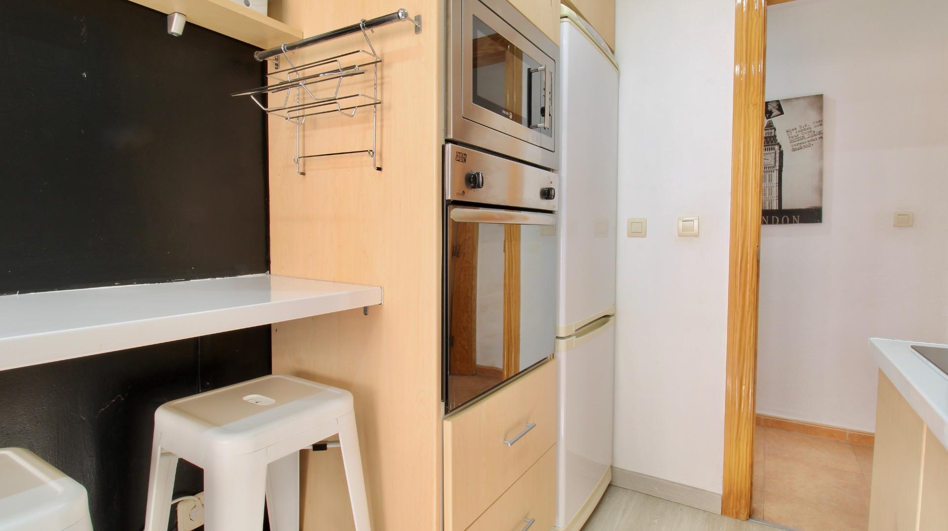 Piso de 3 dormitorios con garaje y terraza en Las Gabias por - foto 17