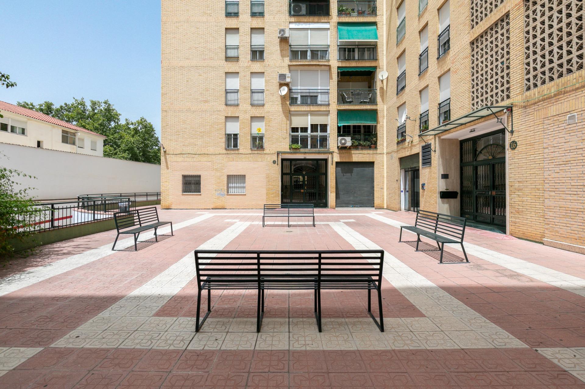 PISO en esquina CIRCUNVALACIÓN LA ENCINA - Frente PARQUE - foto 19