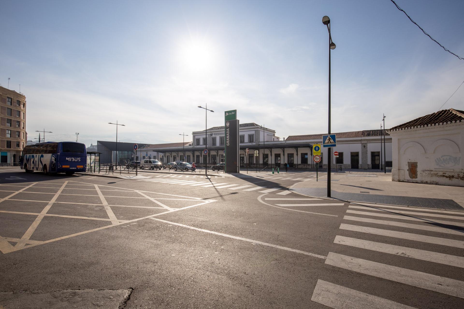 JUNTO AVENIDA ANDALUCES - foto 31