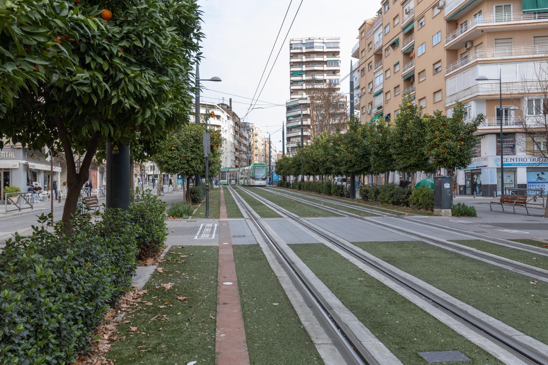 JUNTO AVENIDA ANDALUCES - foto 33