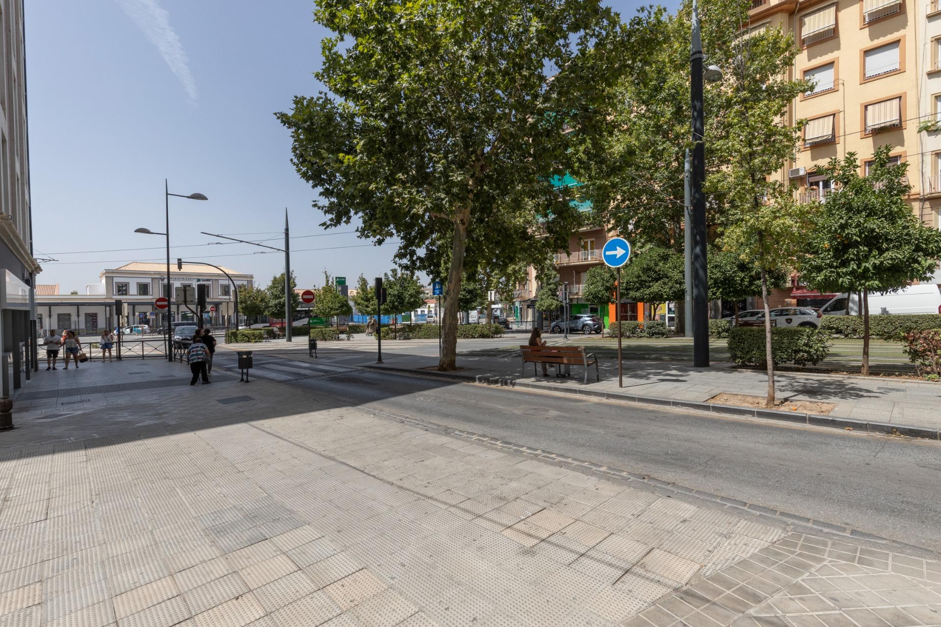 JUNTO AVENIDA ANDALUCES - foto 38