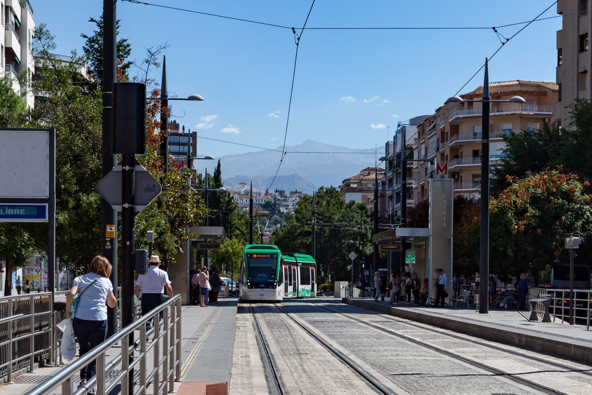 JUNTO AVENIDA ANDALUCES - foto 40