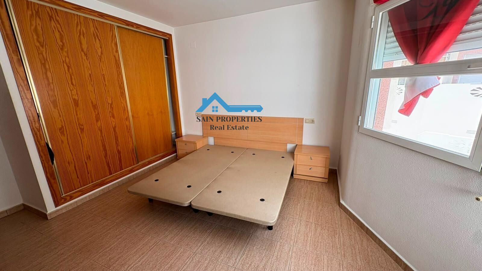 Amplio adosado con piscina comunitaria en el corazón de La N - foto 18