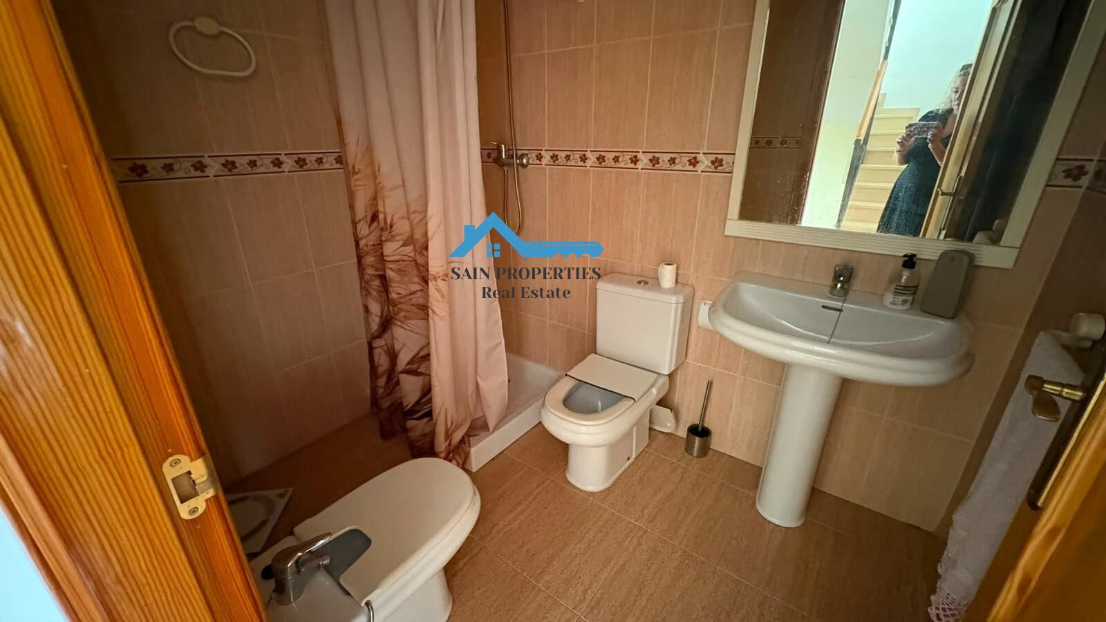 Amplio adosado con piscina comunitaria en el corazón de La N - foto 28