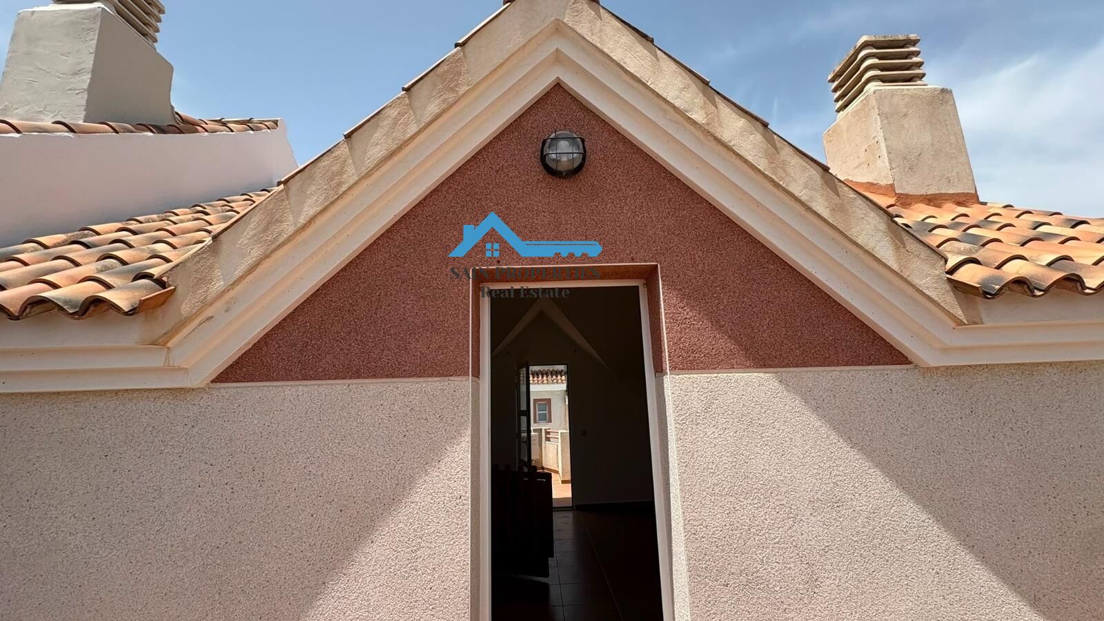 Amplio adosado con piscina comunitaria en el corazón de La N - foto 35