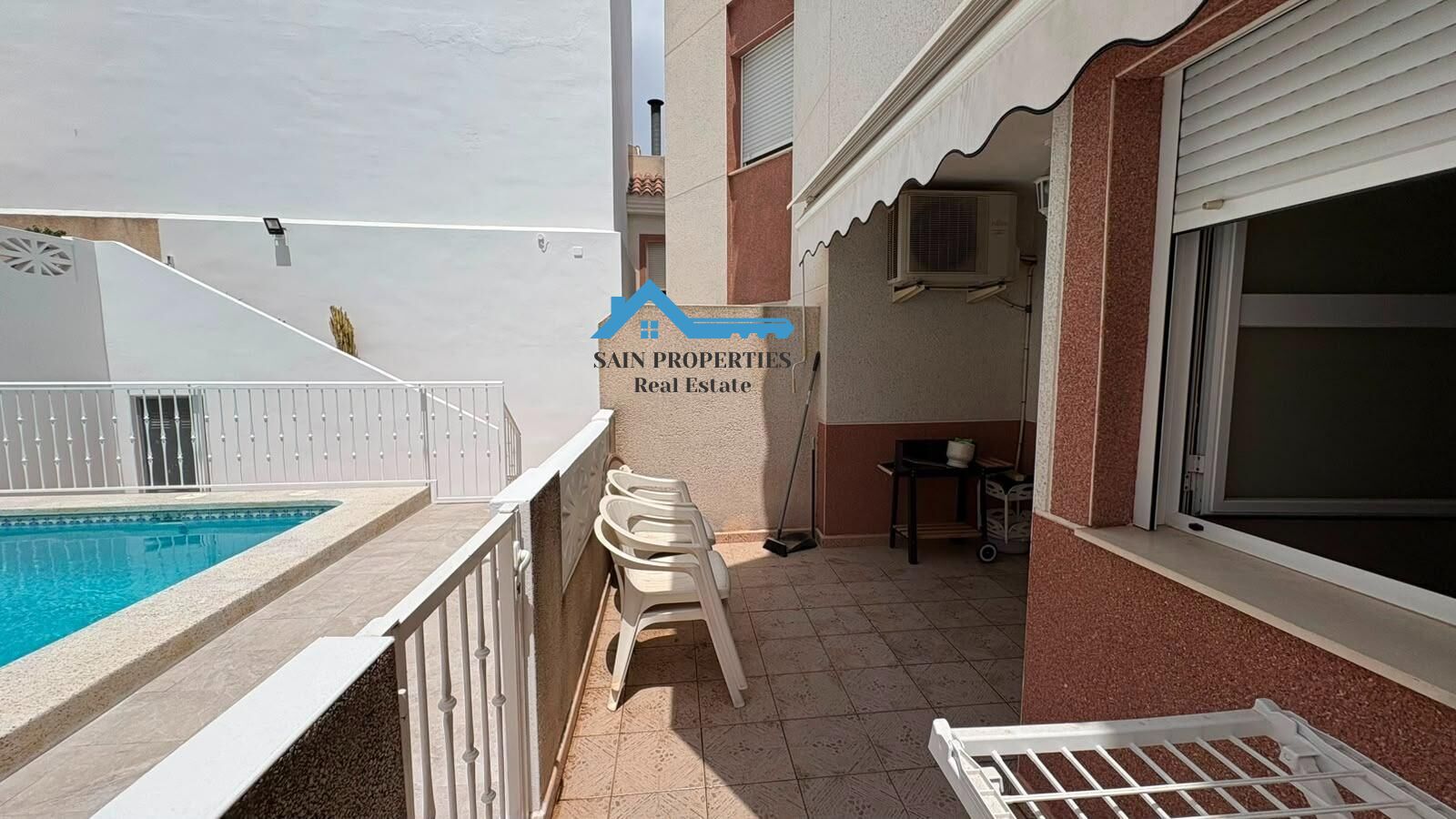 Amplio adosado con piscina comunitaria en el corazón de La N - foto 44