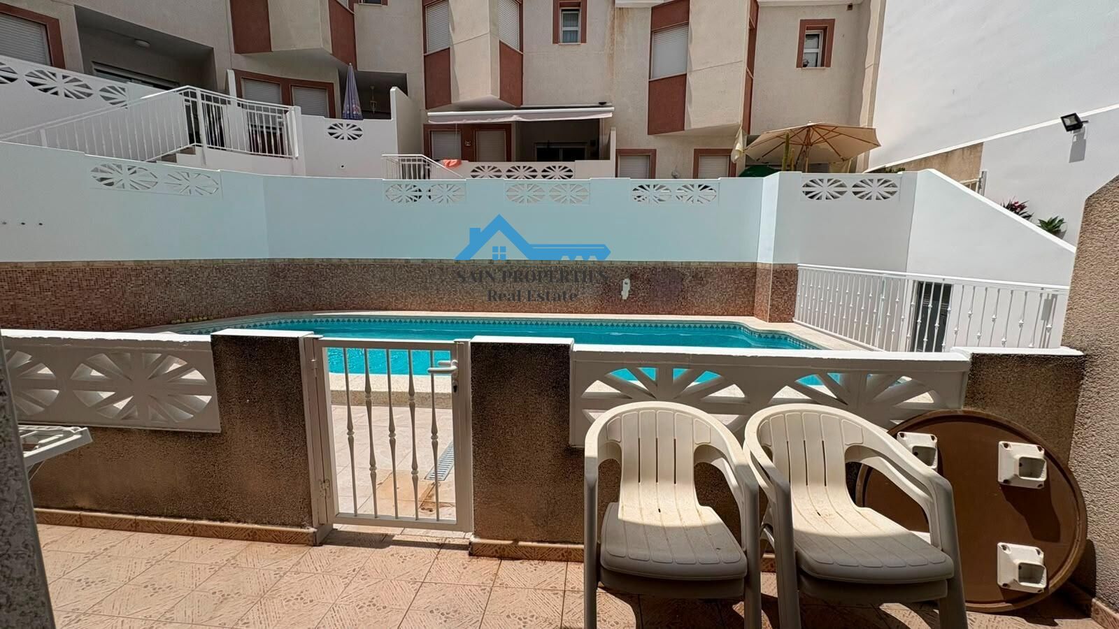 Amplio adosado con piscina comunitaria en el corazón de La N - foto 45