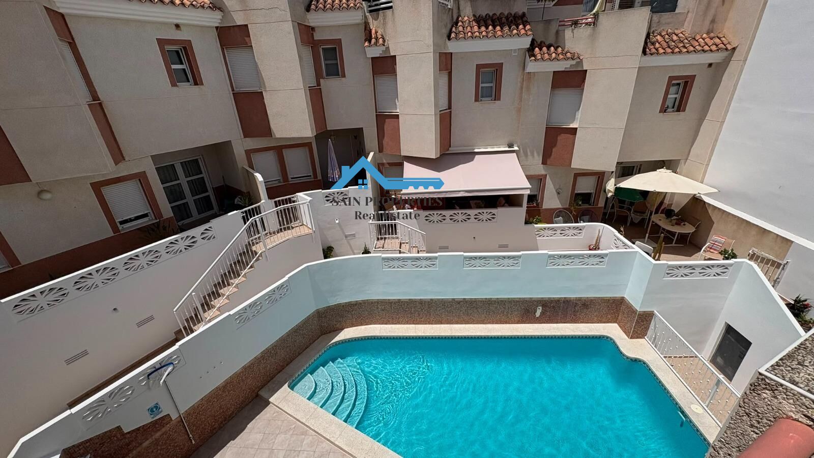 Amplio adosado con piscina comunitaria en el corazón de La N - foto 49