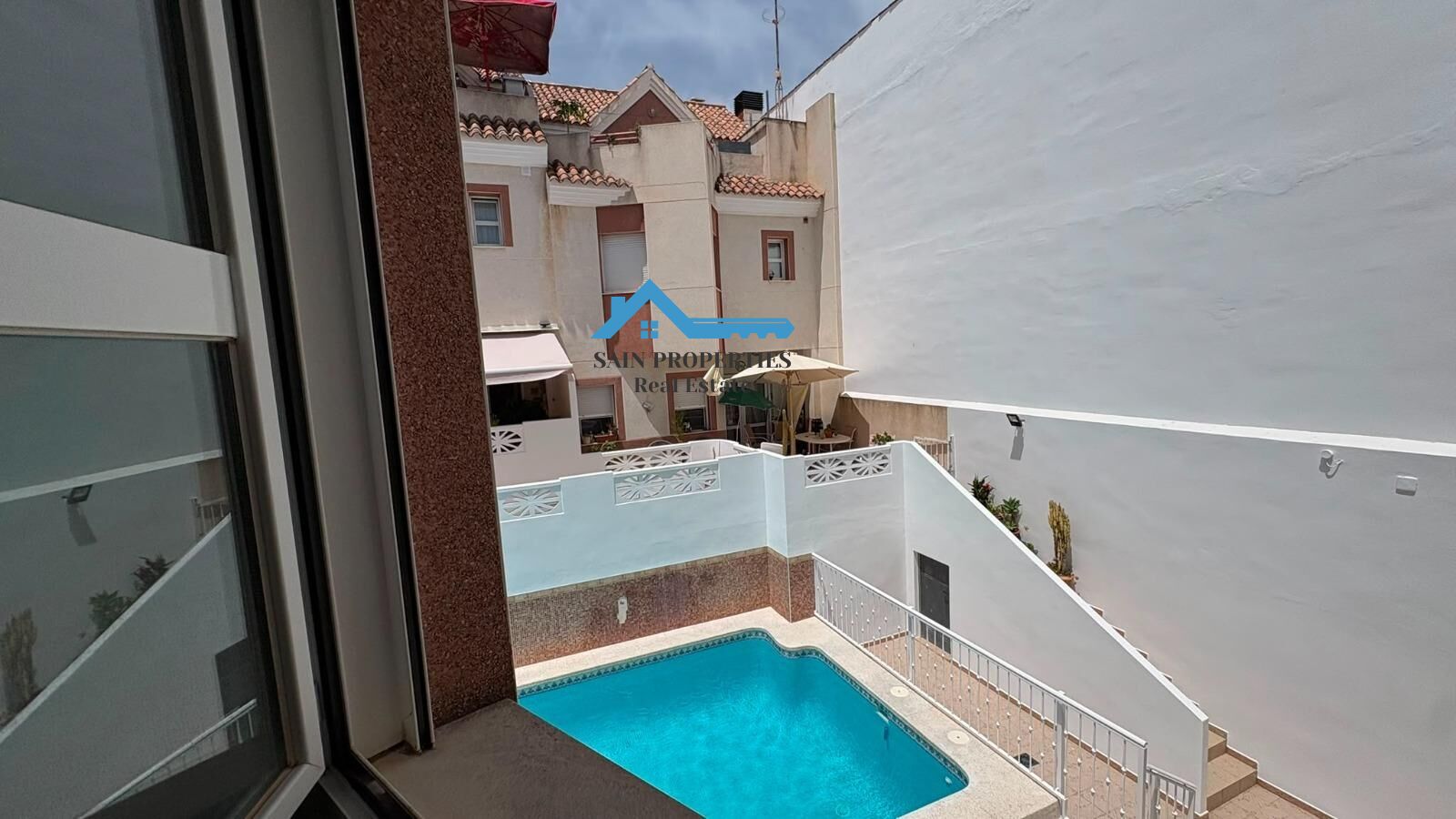 Amplio adosado con piscina comunitaria en el corazón de La N - foto 50