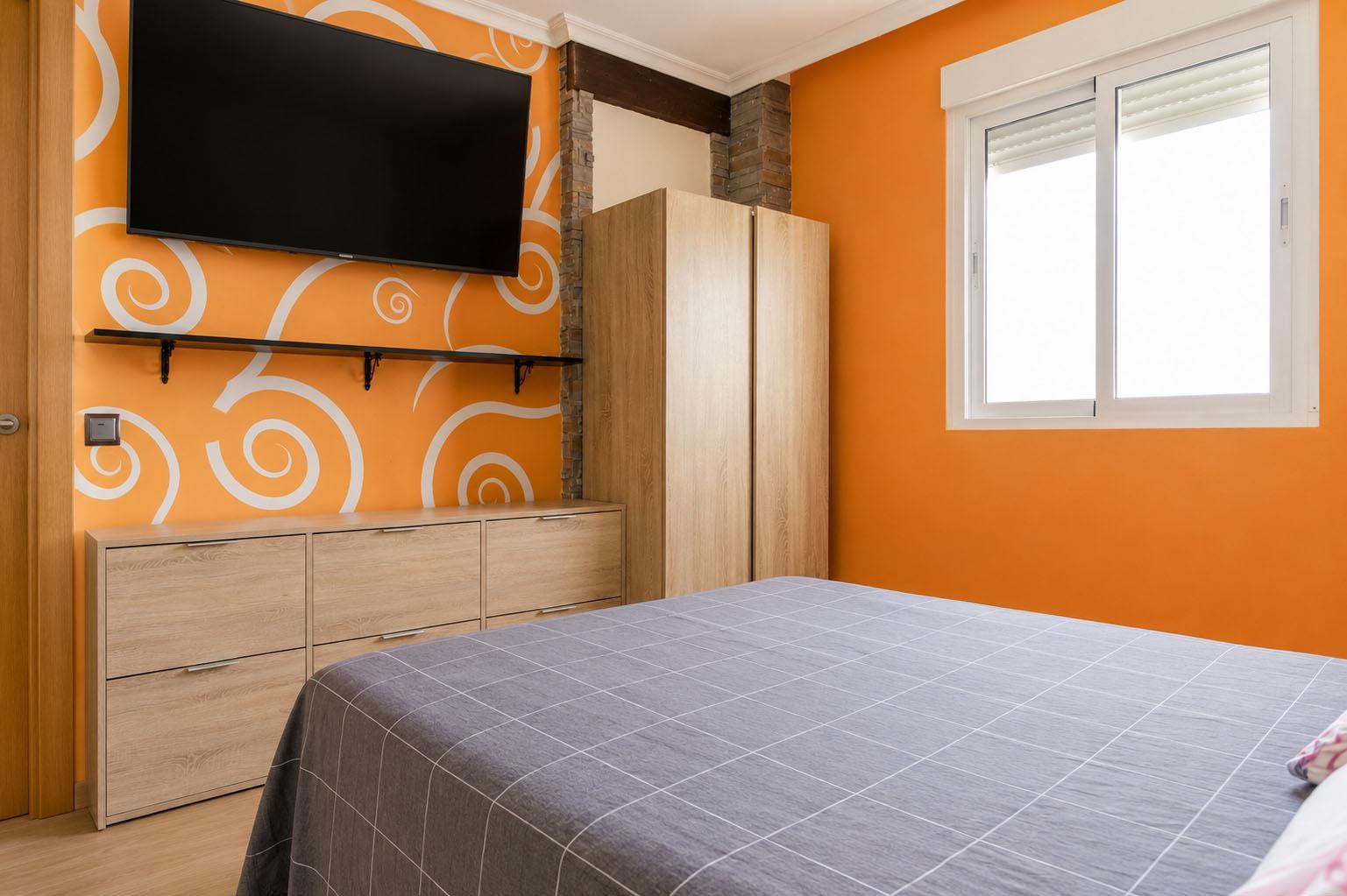 Amplia vivienda con espectacular reforma, enorme baño princi - foto 11