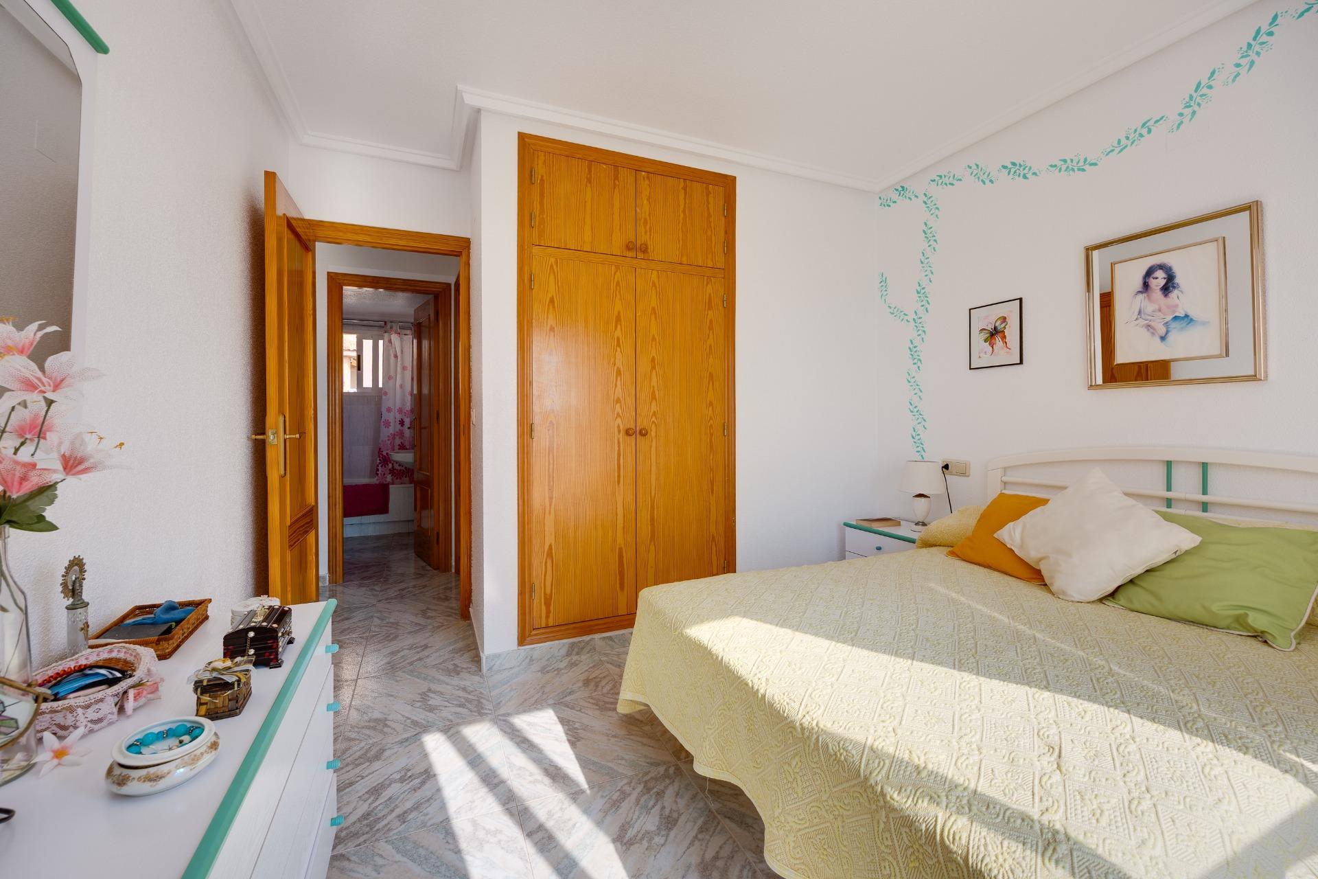 Apartamento con vistas al mar a solo 100 metros de la playa  - foto 15