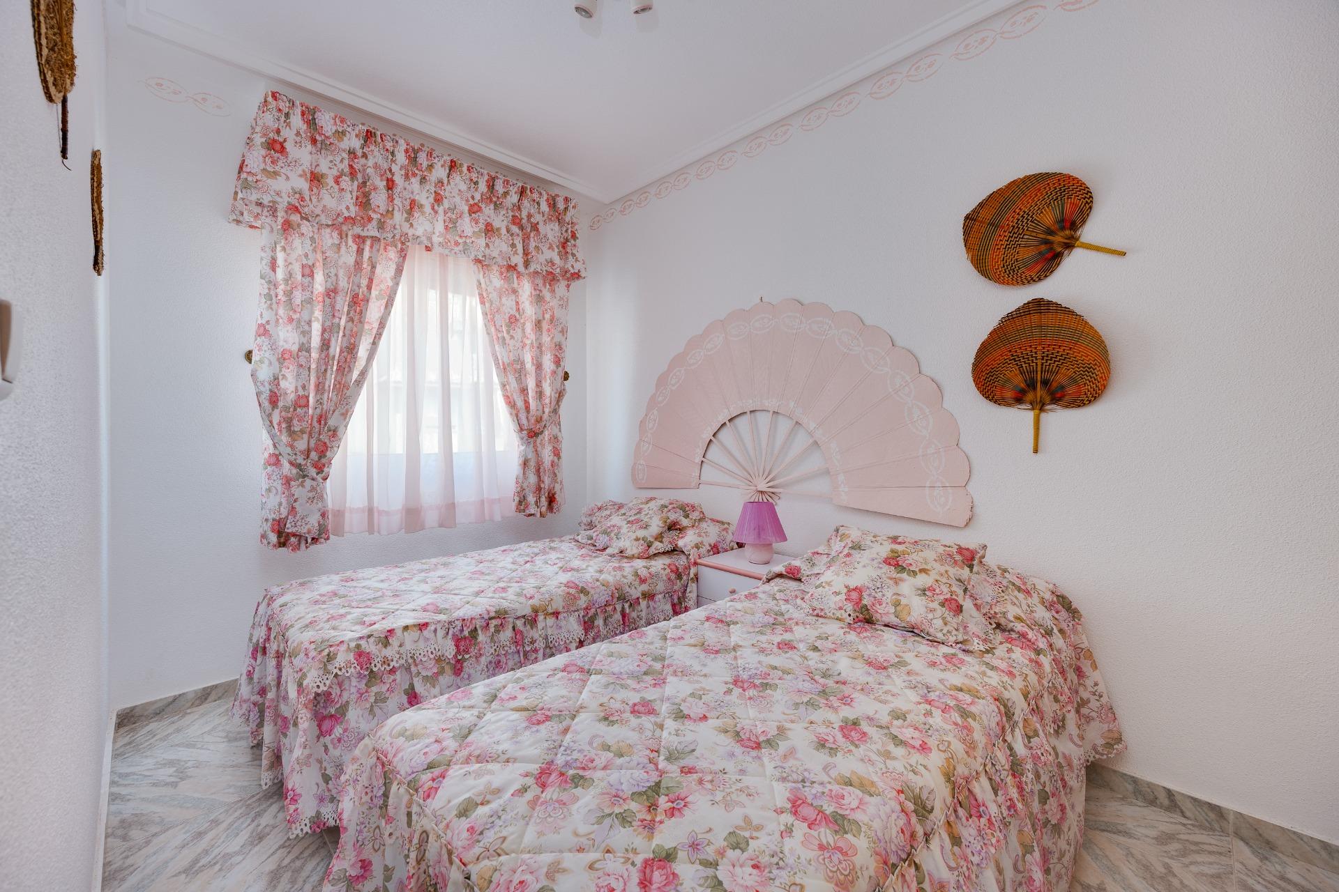Apartamento con vistas al mar a solo 100 metros de la playa  - foto 18