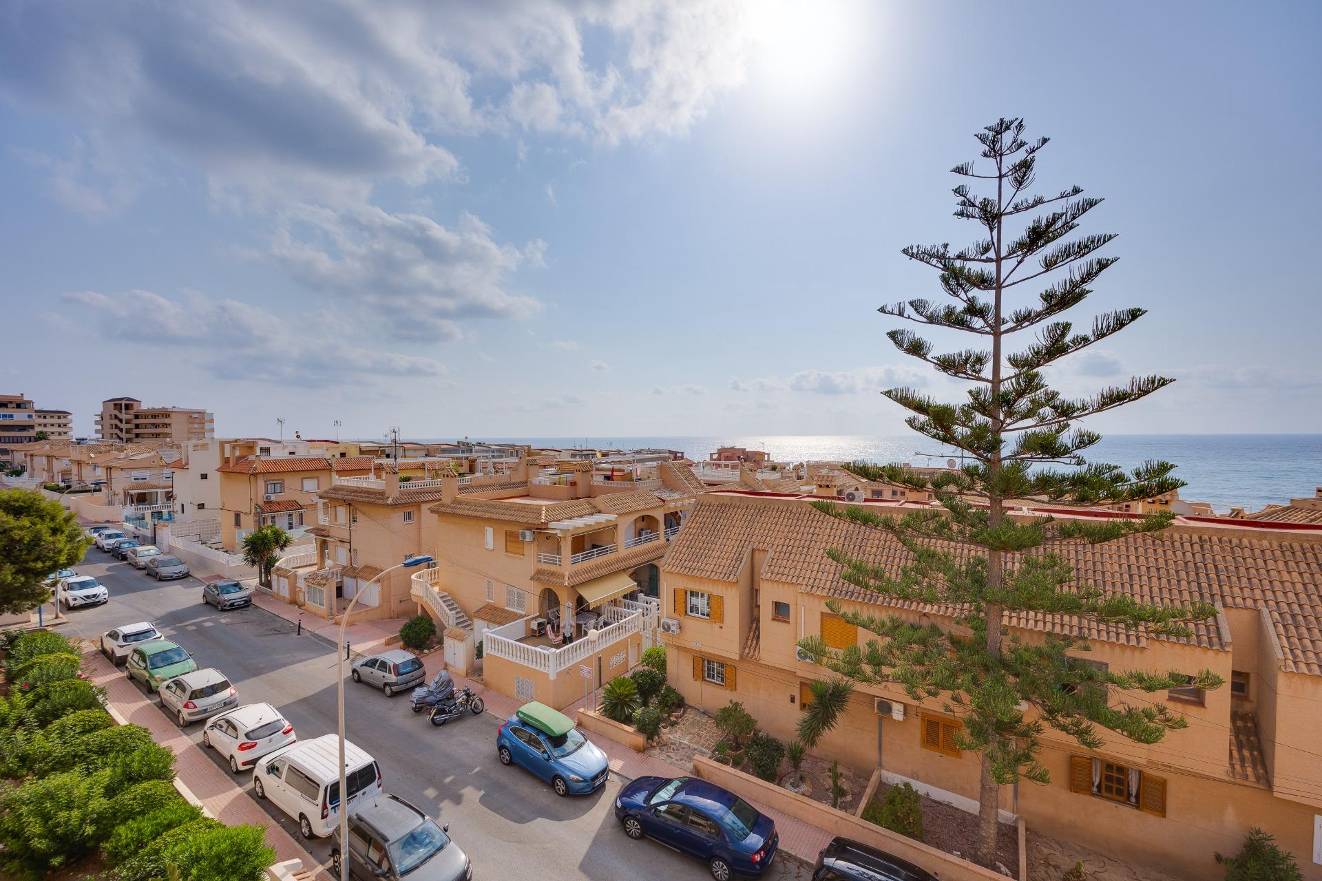 Apartamento con vistas al mar a solo 100 metros de la playa  - foto 23