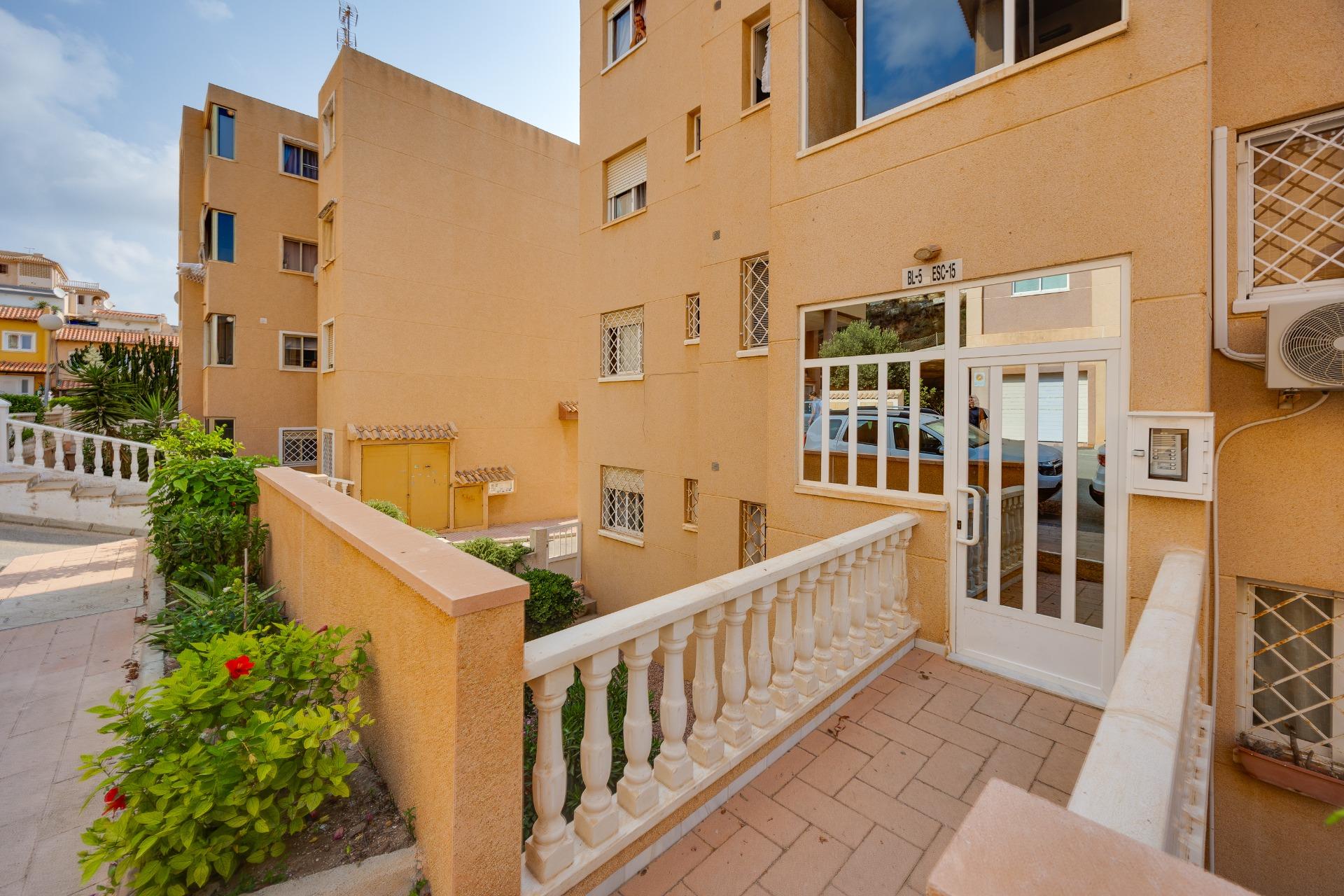 Apartamento con vistas al mar a solo 100 metros de la playa  - foto 25