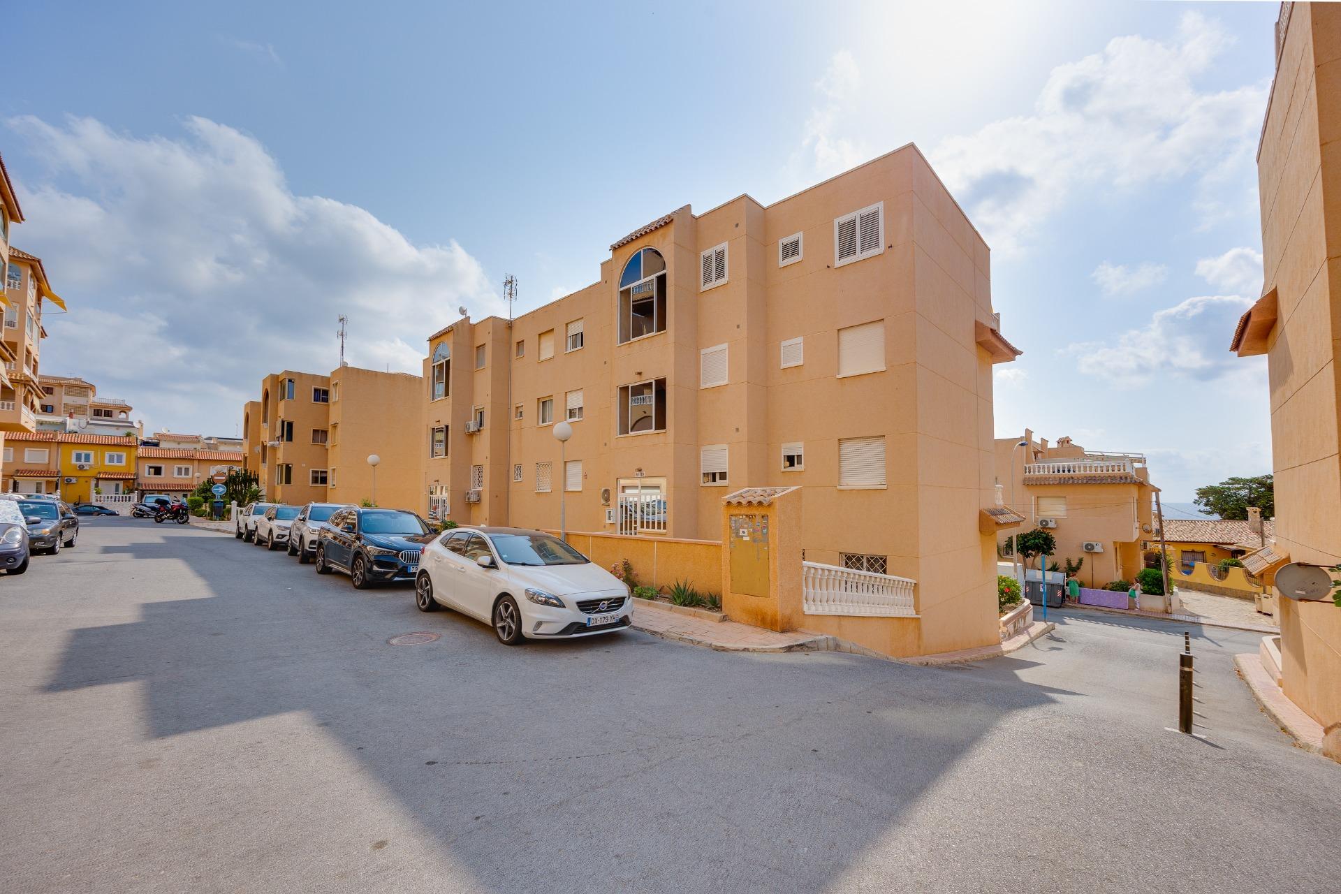 Apartamento con vistas al mar a solo 100 metros de la playa  - foto 26