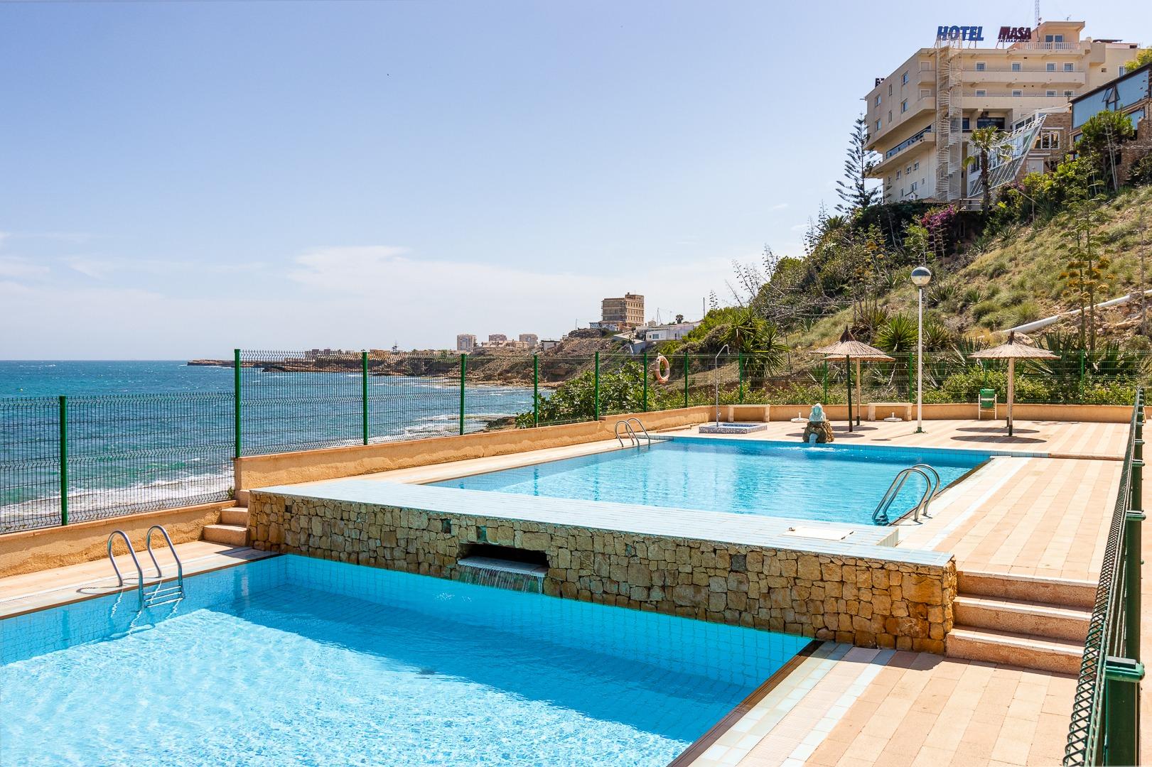 Apartamento con vistas al mar a solo 100 metros de la playa  - foto 37