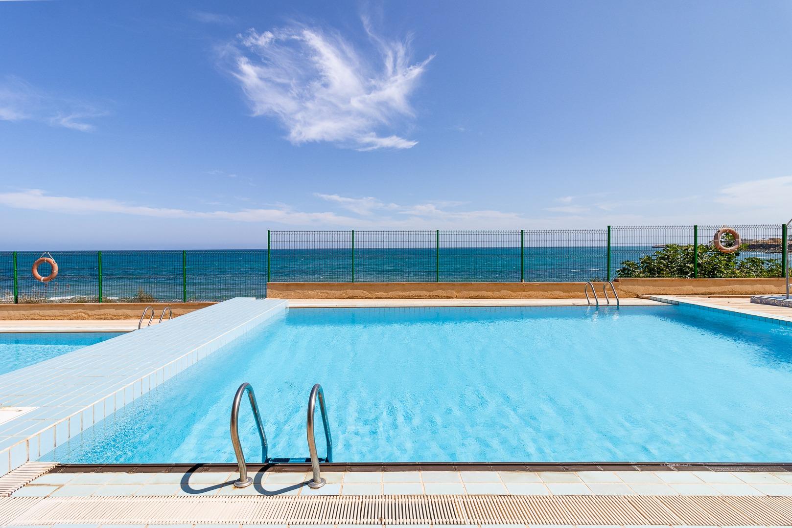 Apartamento con vistas al mar a solo 100 metros de la playa  - foto 41
