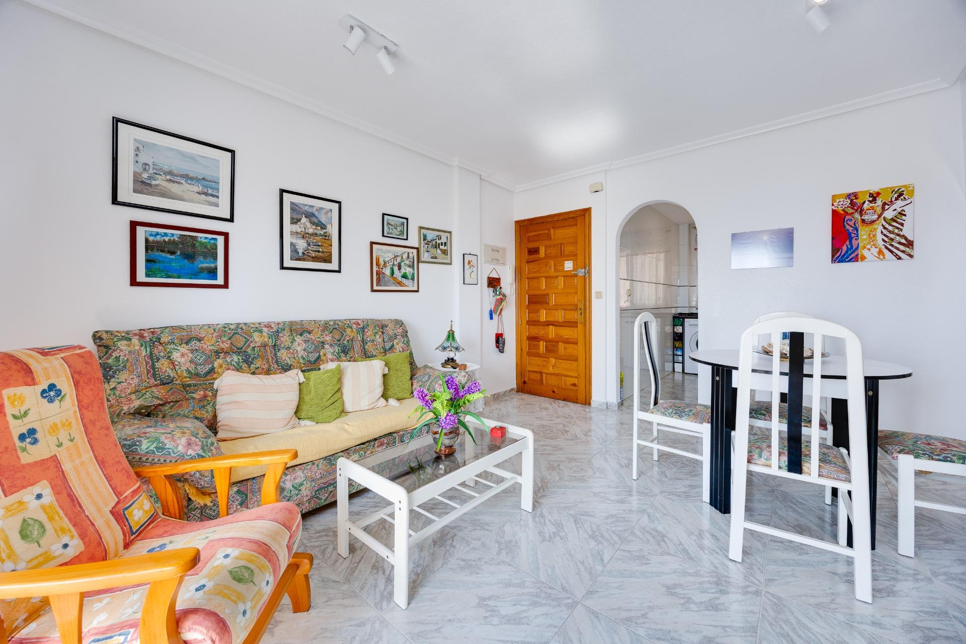 Apartamento con vistas al mar a solo 100 metros de la playa  - foto 9