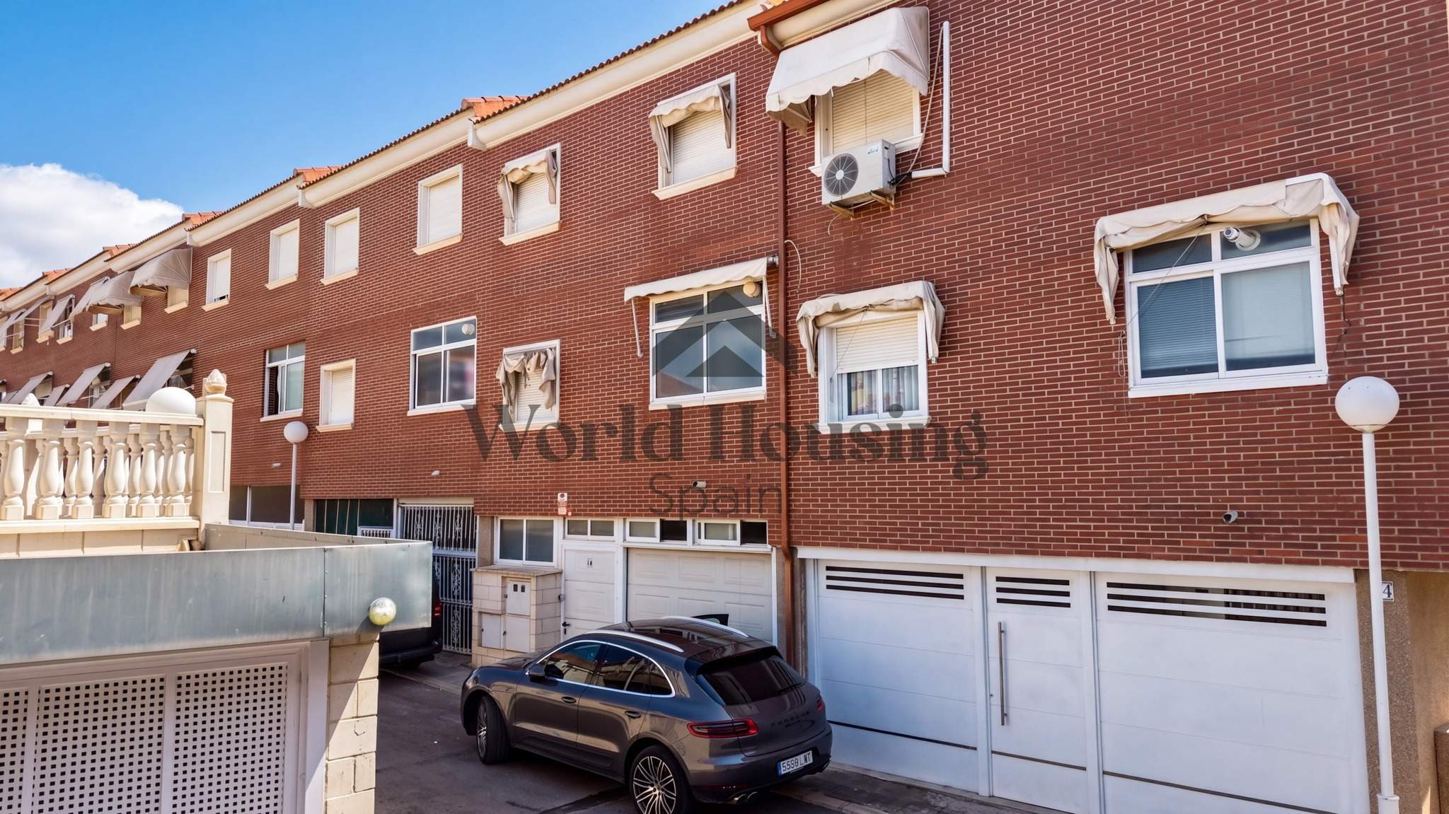 OPORTUNIDAD!!! ADOSADO DE TRES PLANTAS Y 4 DORMITORIOS CON P - foto 24