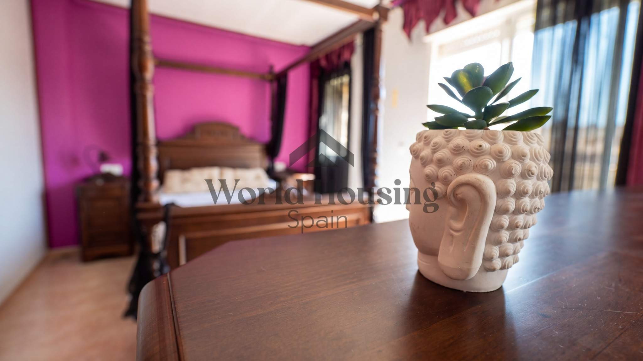 OPORTUNIDAD!!! ADOSADO DE TRES PLANTAS Y 4 DORMITORIOS CON P - foto 9