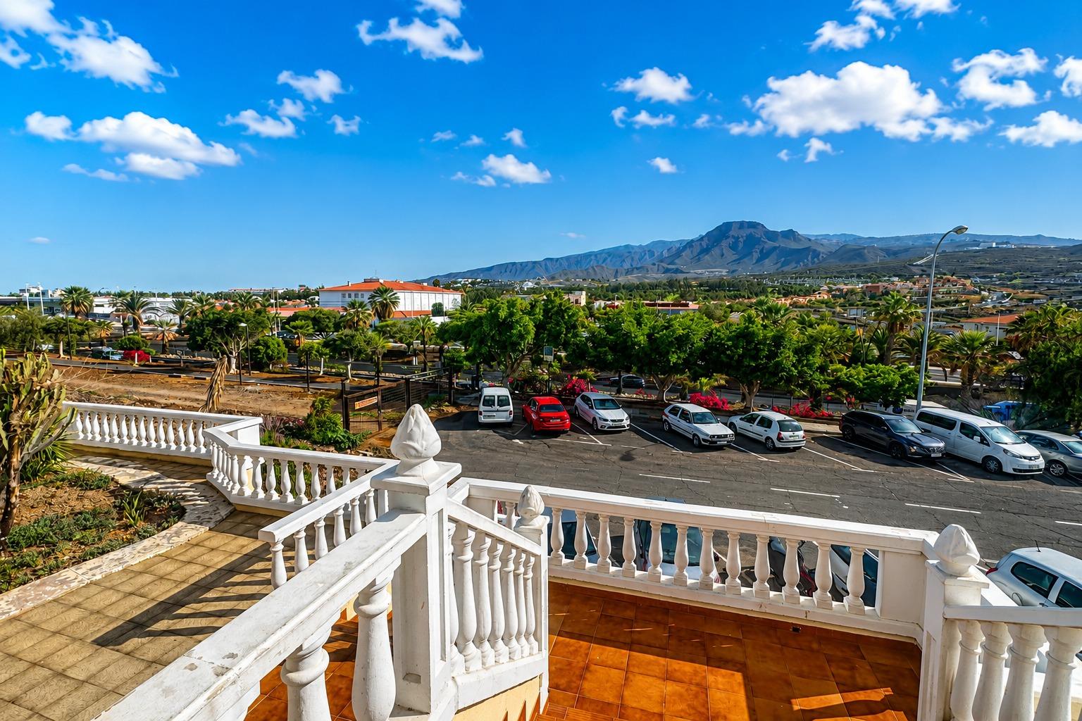 Encantador Apartamento Duplex Reformado en Los Cristianos, A