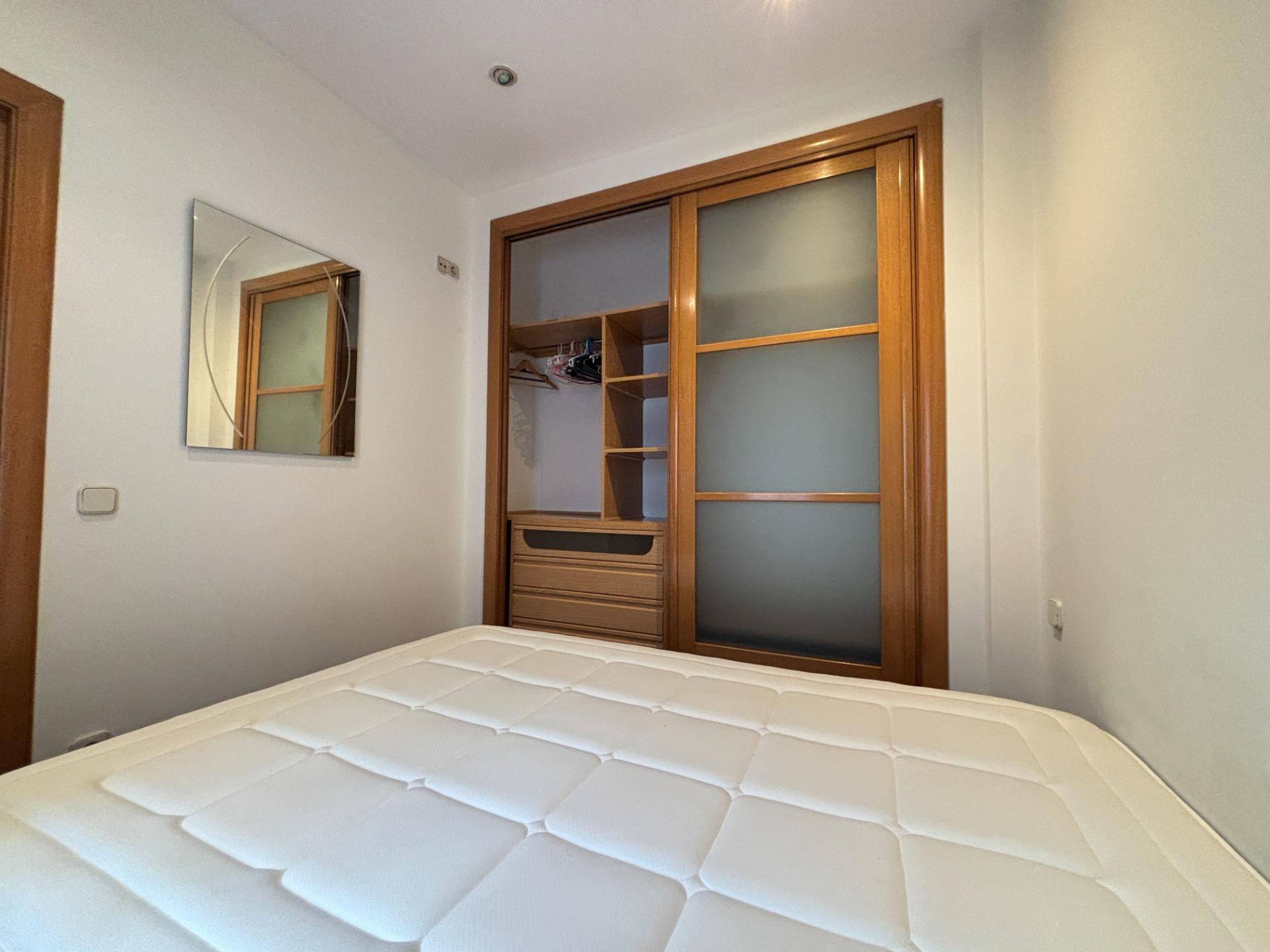 Piso en alquiler de 1 habitación en calle Fernández de los R - foto 10