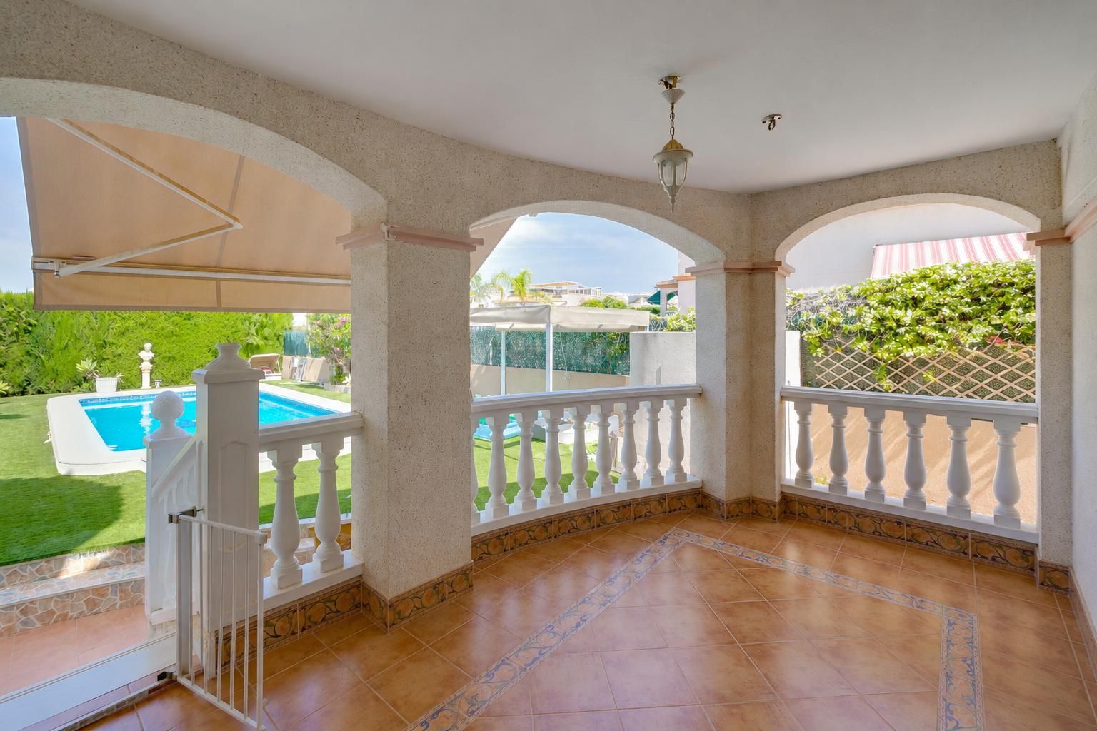 Villa 3 habitaciones 150m² en venta - La marina - foto 5
