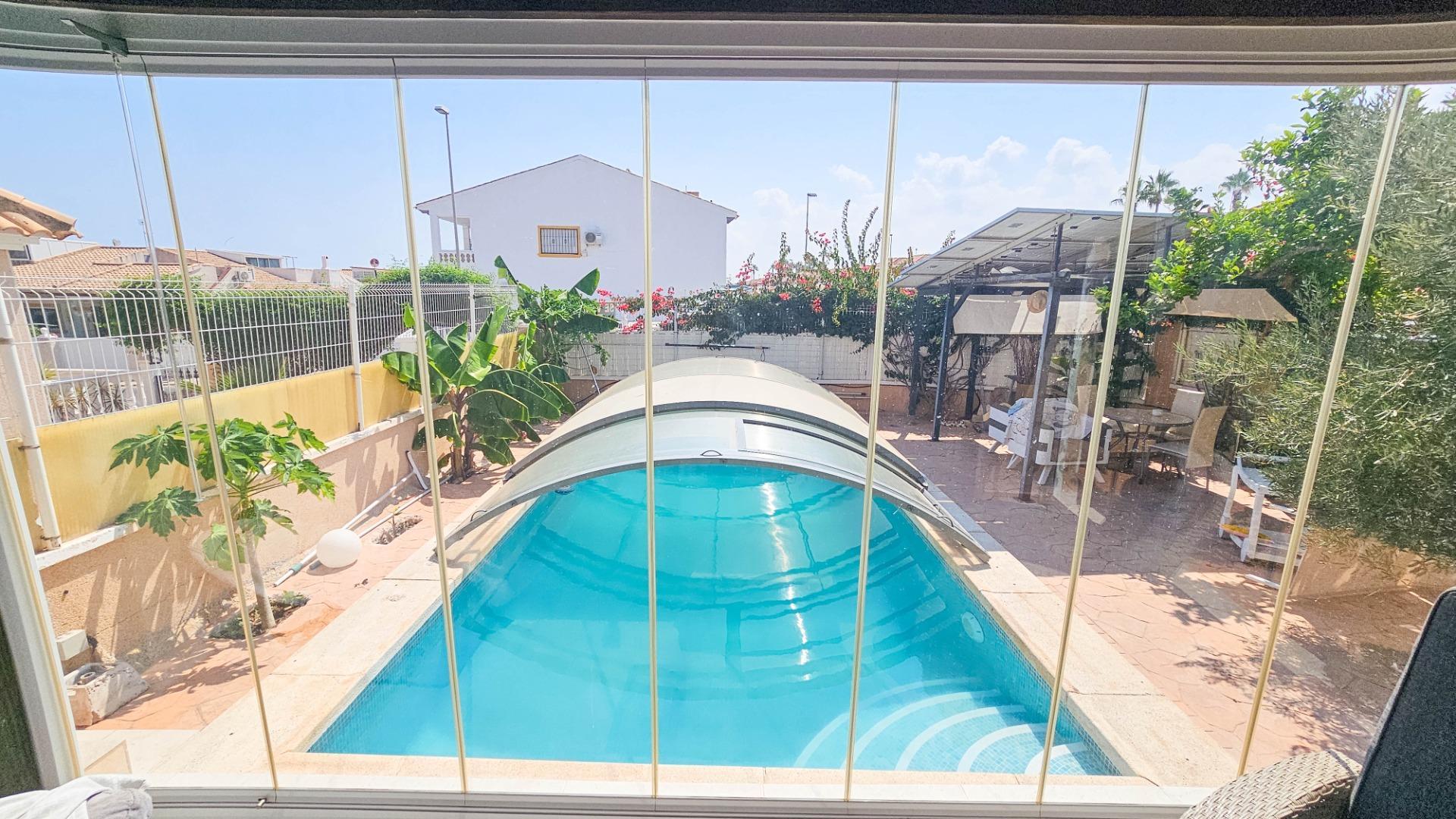 Villa 3 habitaciones 156m² en venta - La Zenia - foto 3