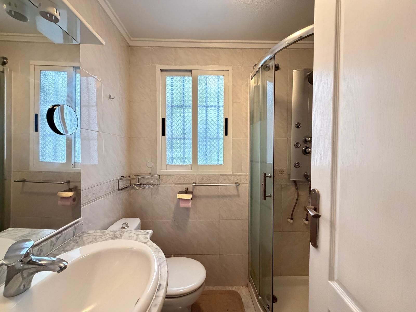 Apartamento 1 habitación 44m² en venta - Estacion de autobus - foto 11