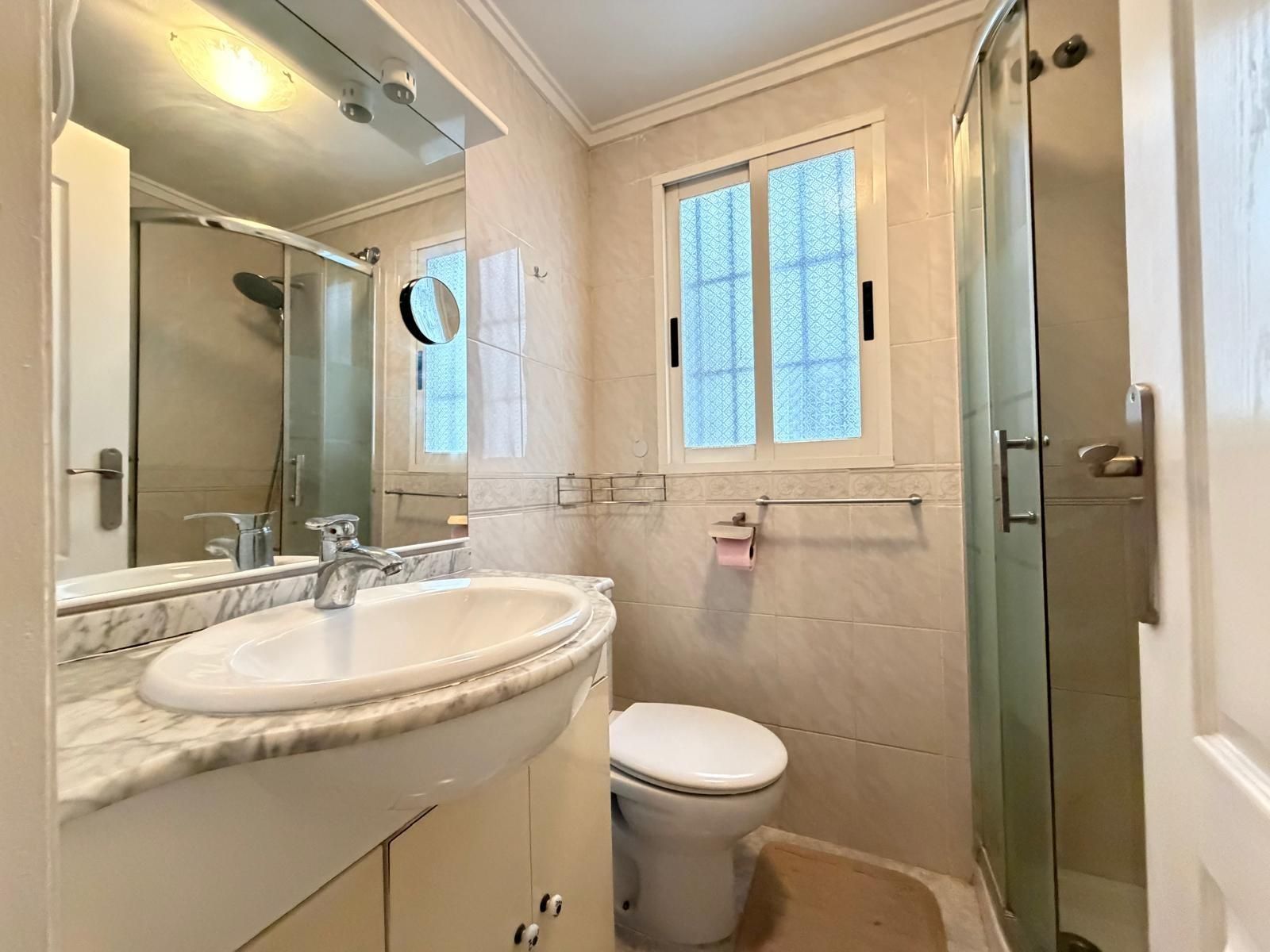 Apartamento 1 habitación 44m² en venta - Estacion de autobus - foto 10