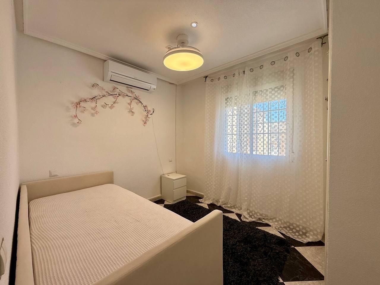 Villa 4 habitaciones 191m² en venta - Punta Prima - foto 31