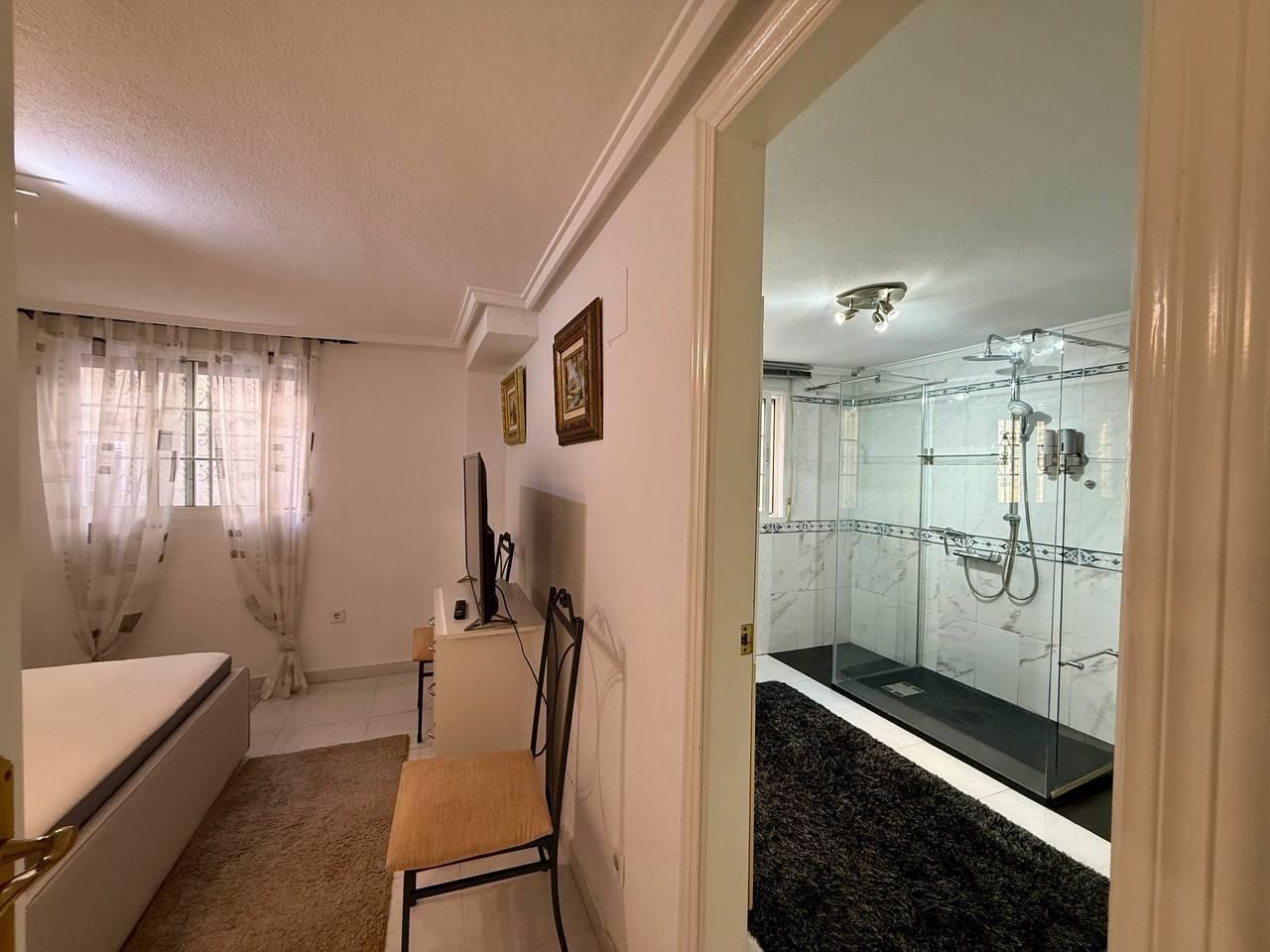 Villa 4 habitaciones 191m² en venta - Punta Prima - foto 42