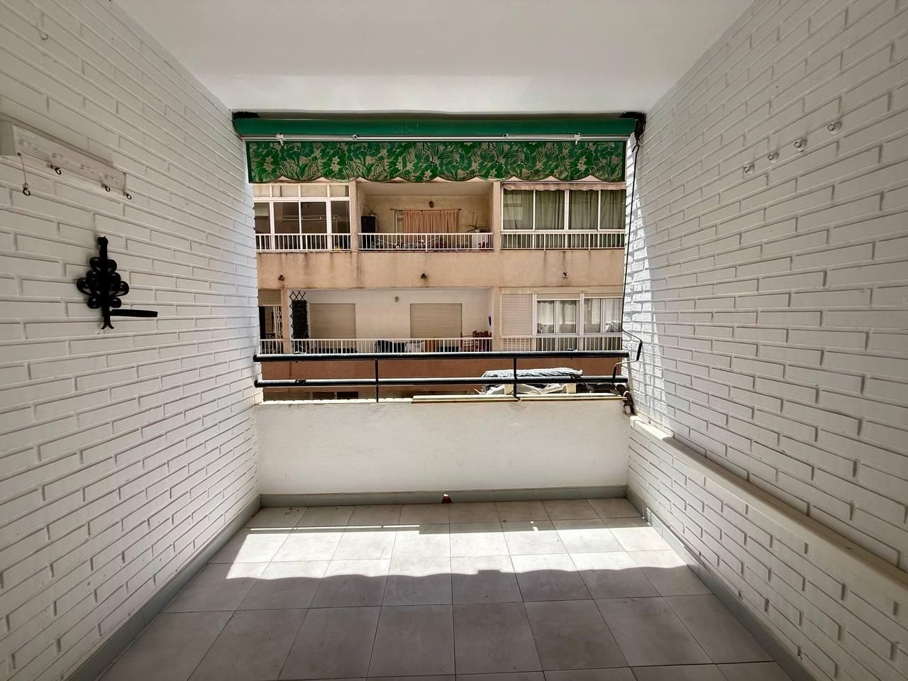 Apartamento 2 habitaciones 74m² en venta - Estacion de autob - foto 5