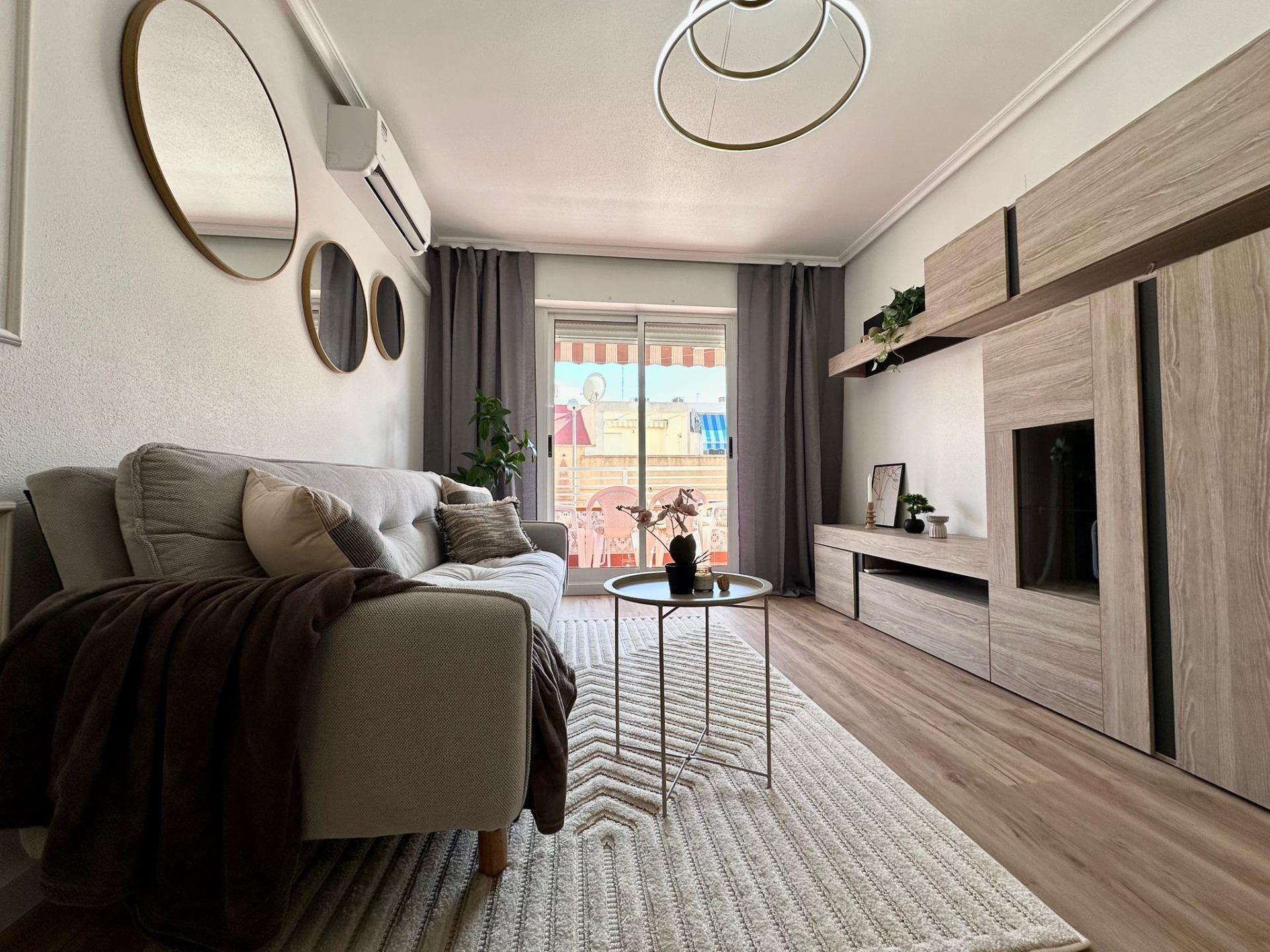 Apartamento 2 habitaciones 55m² en venta - Estacion de autob - foto 2