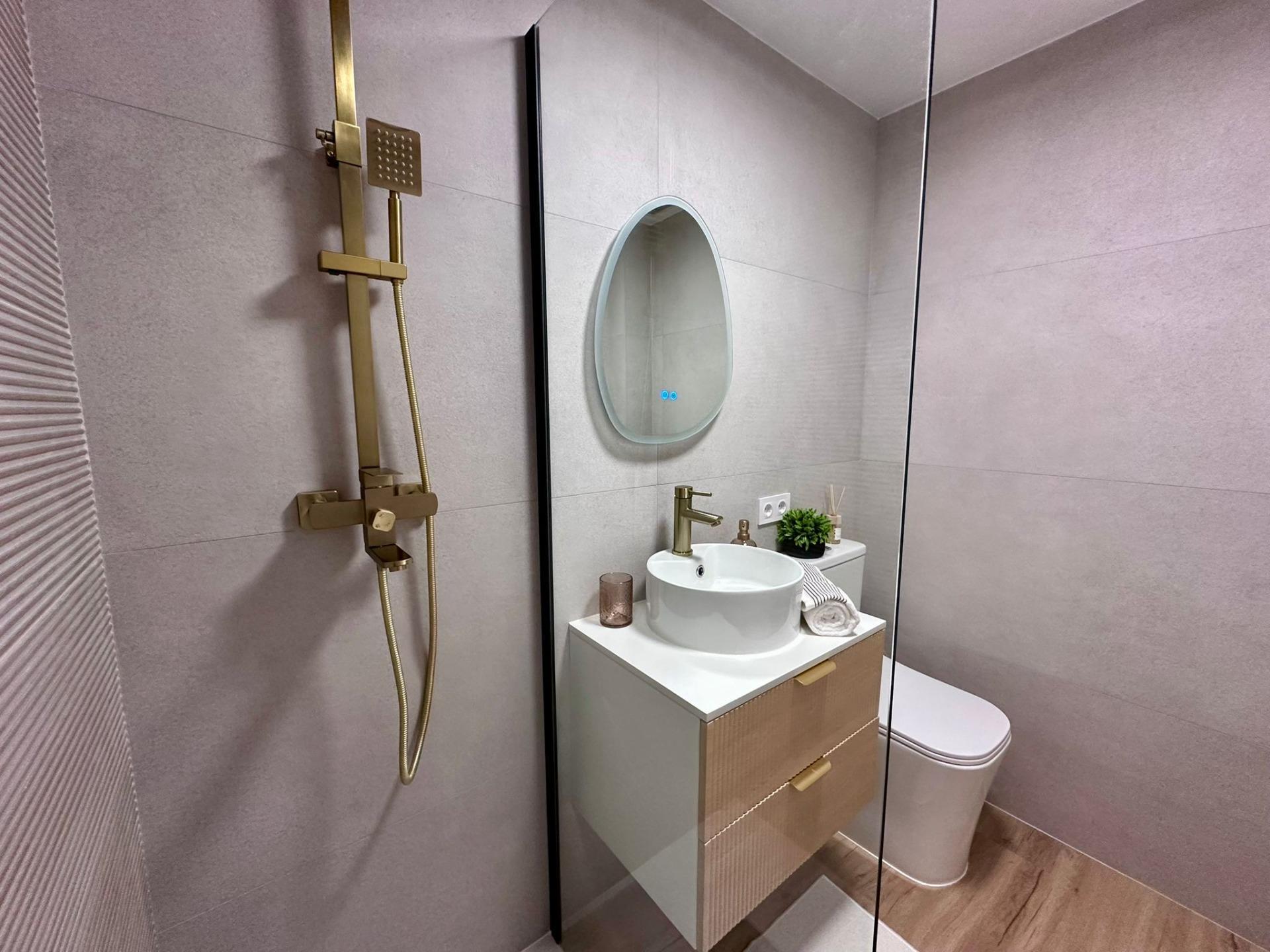 Apartamento 2 habitaciones 55m² en venta - Estacion de autob - foto 10