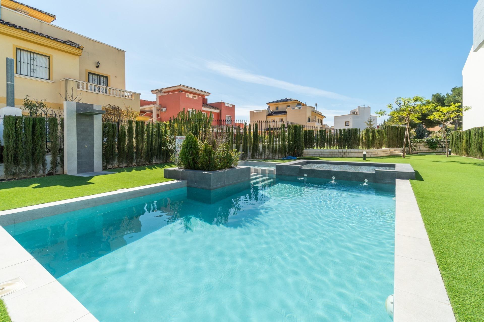 Bungalow en planta baja en Los Balcones(Torrevieja) - foto 25