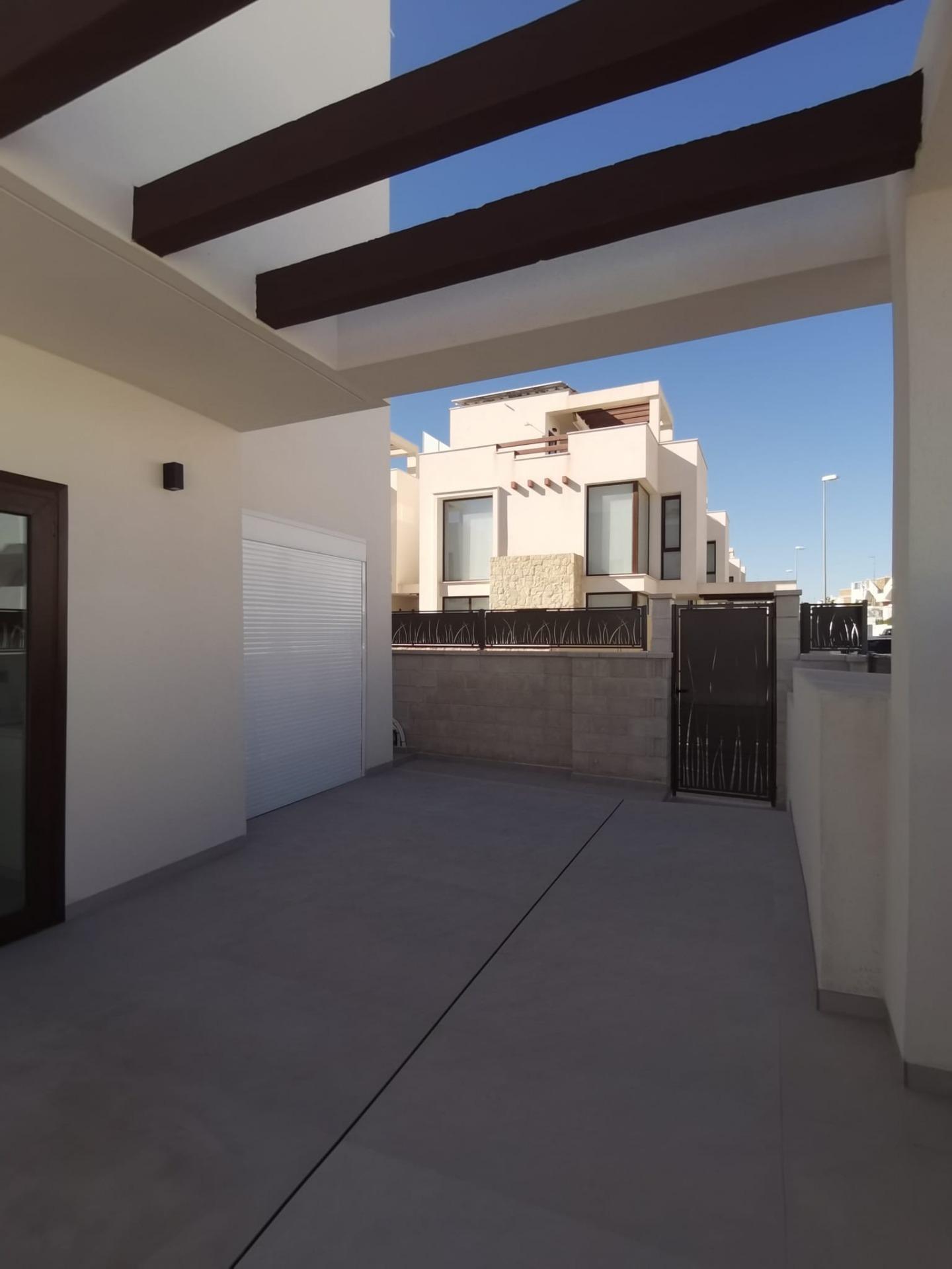 Exquisita Villa con Piscina Privada y Jardín en  Rojales - foto 30