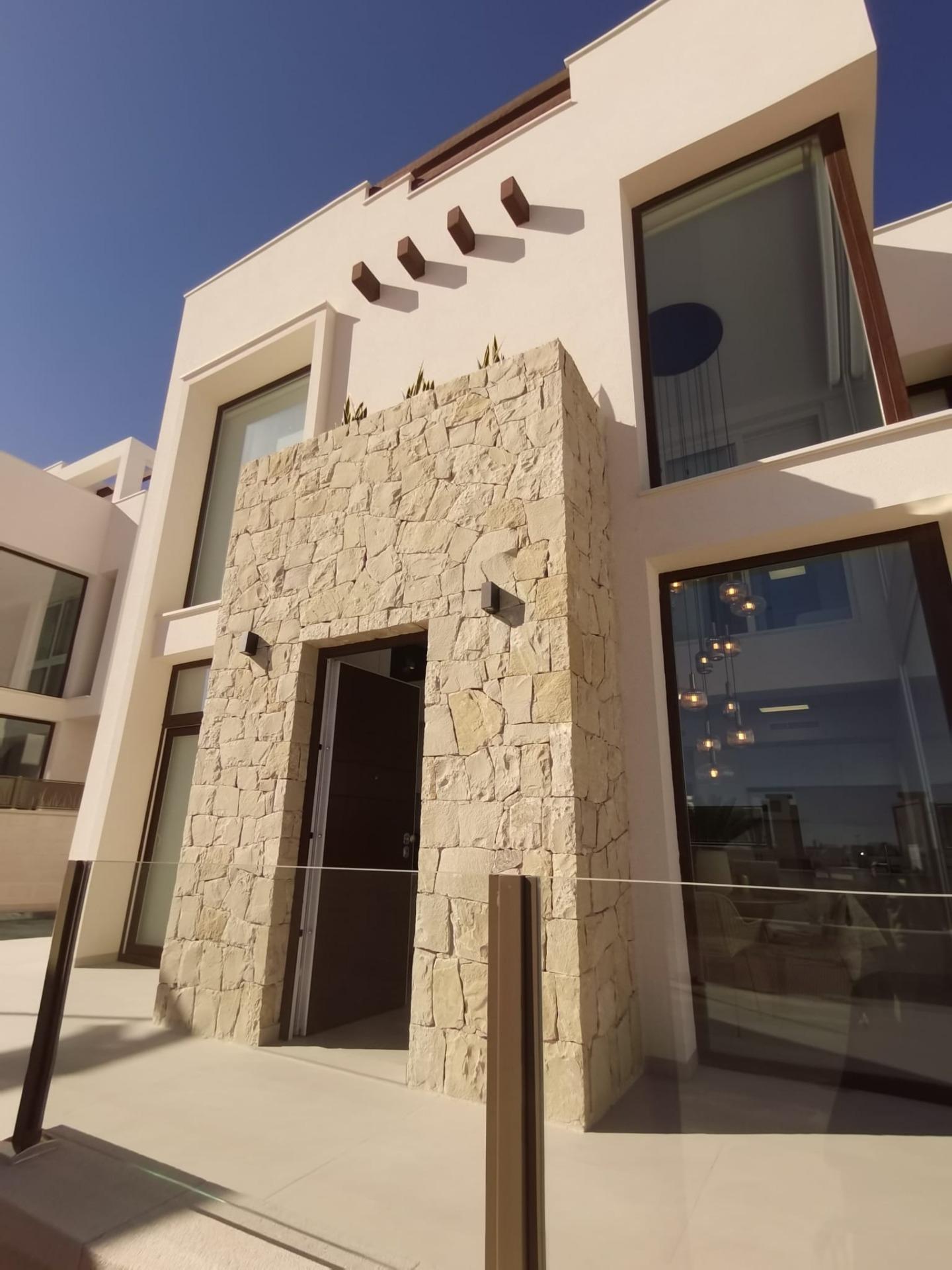 Exquisita Villa con Piscina Privada y Jardín en  Rojales - foto 4