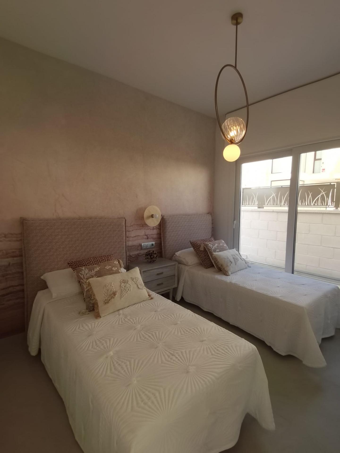 Exquisita Villa con Piscina Privada y Jardín en  Rojales - foto 37