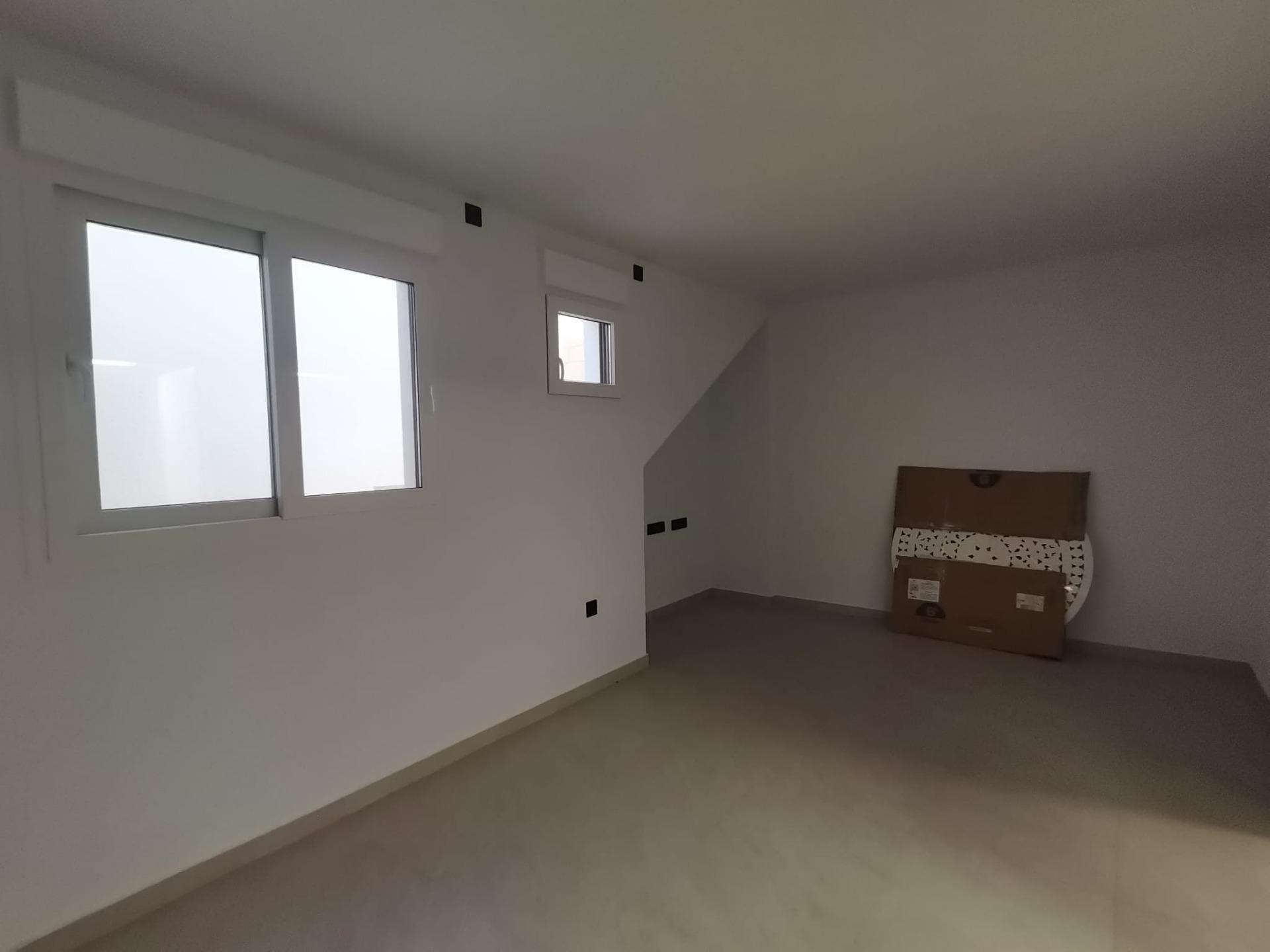 VILLA DE LUJO EN LOS MONTESINOS - foto 13