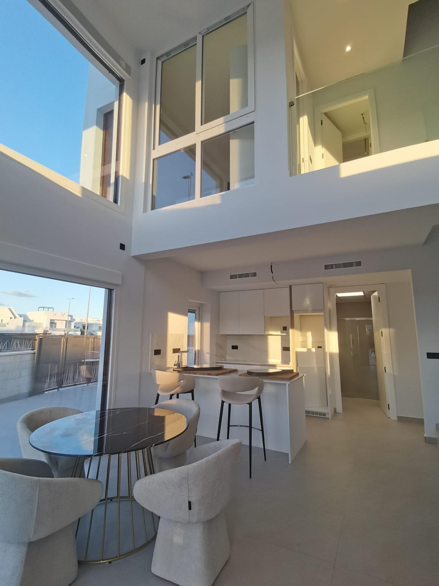 VILLA DE LUJO EN LOS MONTESINOS - foto 8