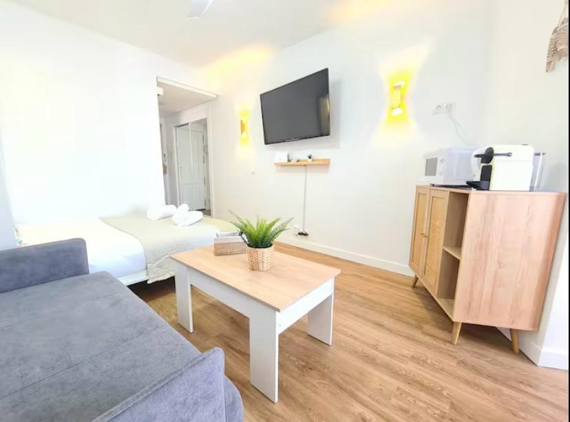 ESTUDIO EN PRIMERA LÍNEA DE PLAYA, BENALMÁDENA