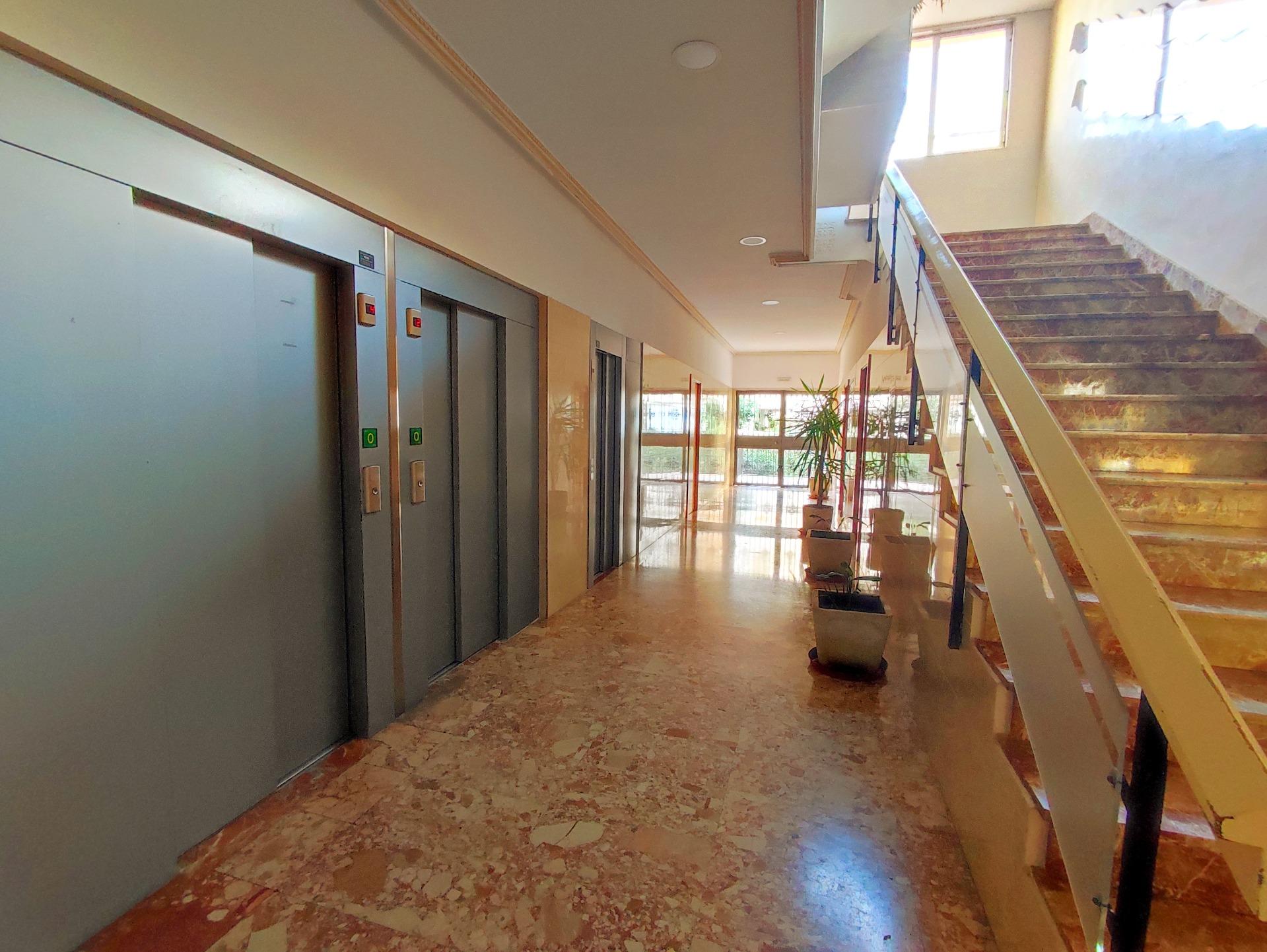 ESTUDIO EN PRIMERA LÍNEA DE PLAYA, BENALMÁDENA - foto 7