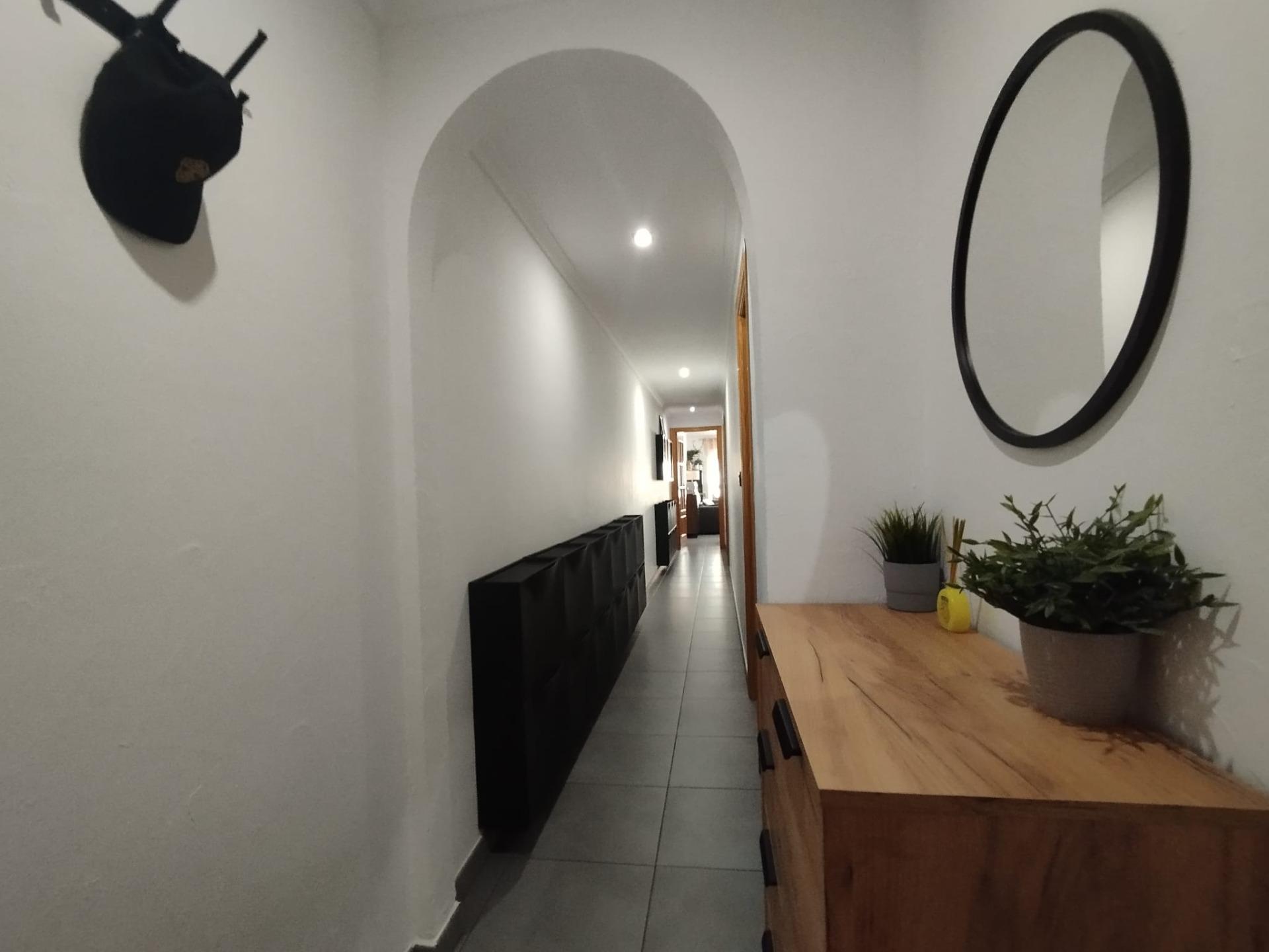 Luminoso apartamento reformado en el centro de Guardamar del - foto 19