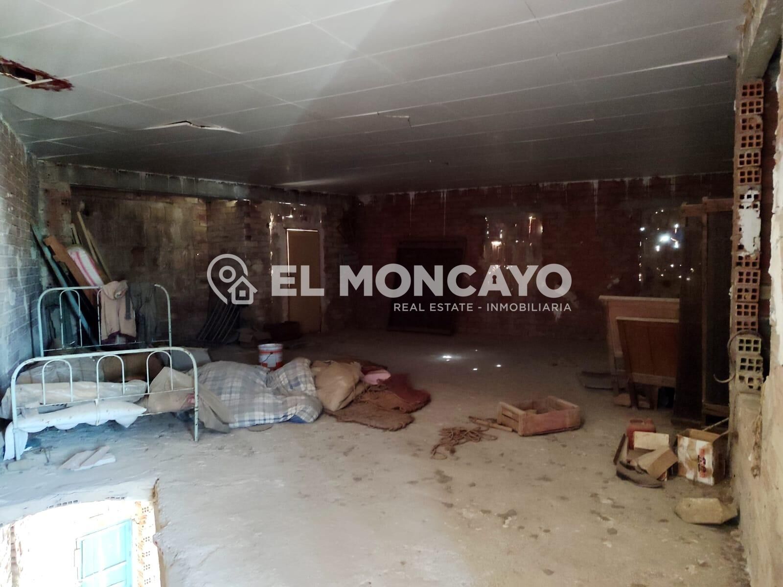 Fantástica casa de pueblo esquina en el centro de Los Montes - foto 21