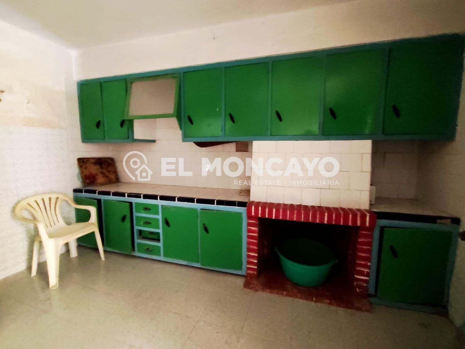 Fantástica casa de pueblo esquina en el centro de Los Montes - foto 6