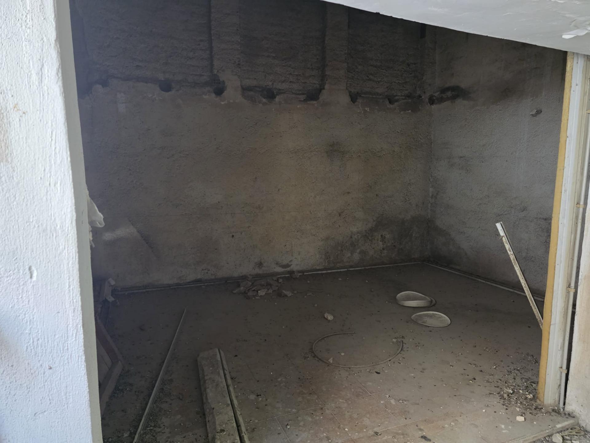 Local de 200 m2 y vivienda de 200 m2 en el corazón de Cúllar - foto 16