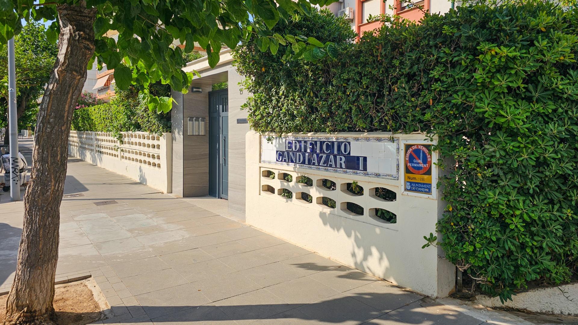 Apartamento en edificio Gandiazar I, a 100 mts del mar c/pis - foto 3