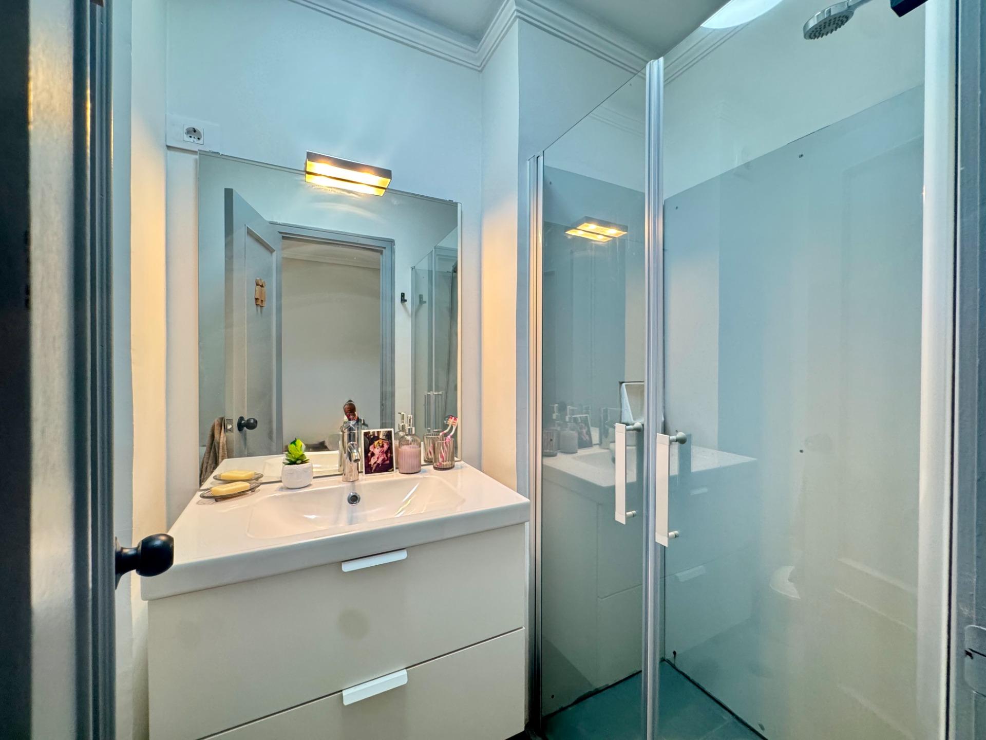 PISO DE 3 habitaciones CON GARAJE Y TRASTERO, VIGO. Ref. P46 - foto 23