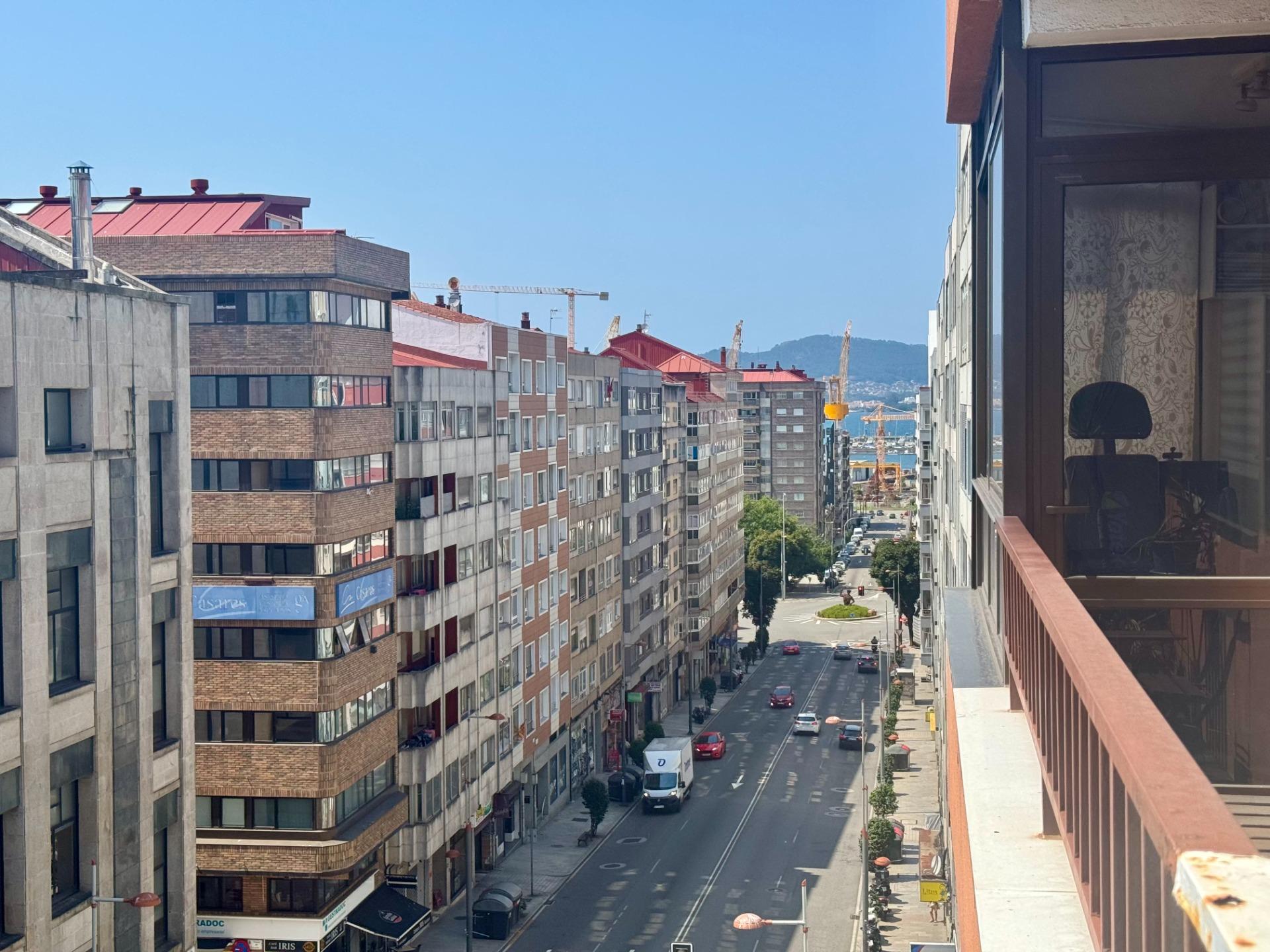 PISO DE 3 habitaciones CON GARAJE Y TRASTERO, VIGO. Ref. P46 - foto 35